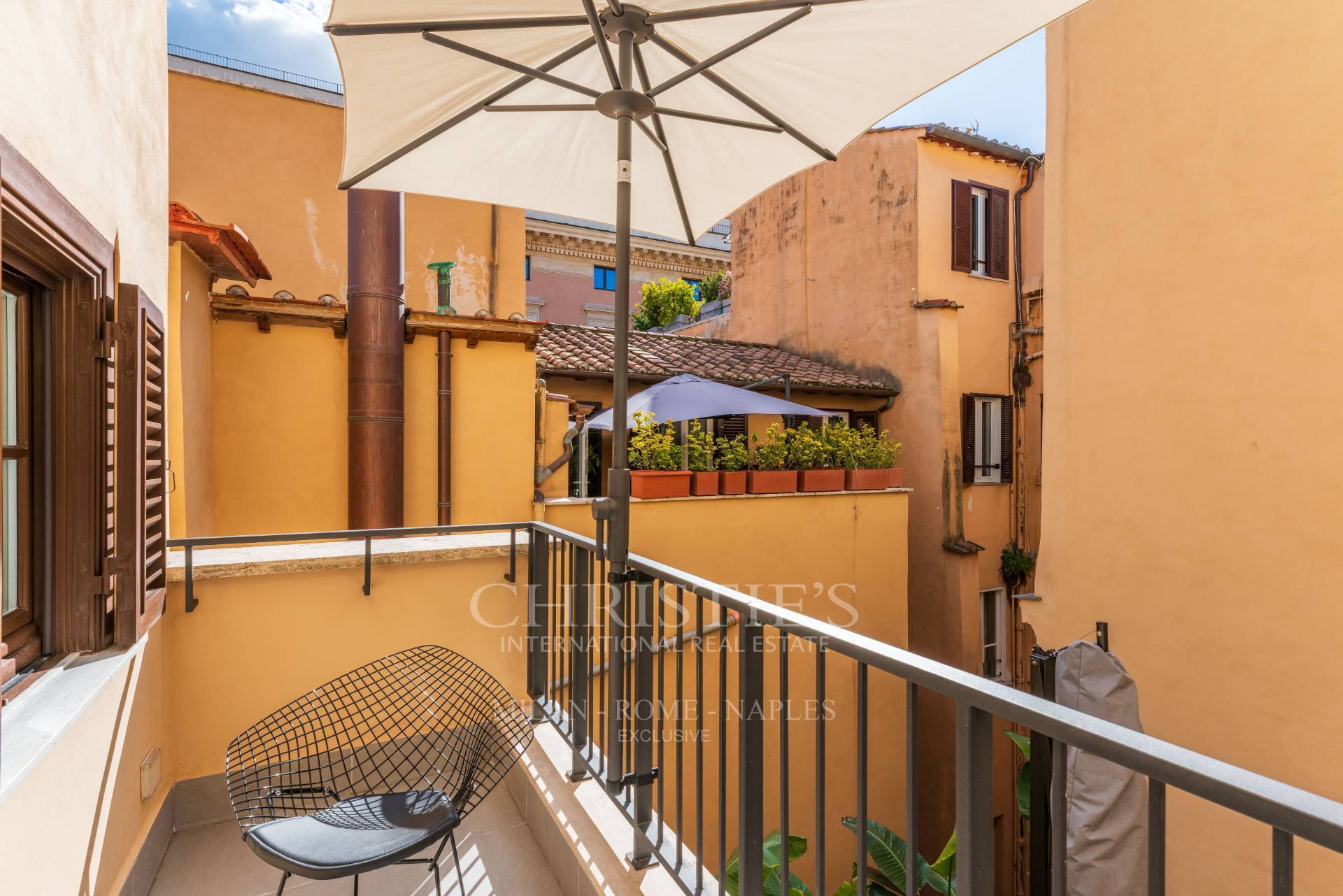 picture of Refined Design Apartment At Palazzo Raggi