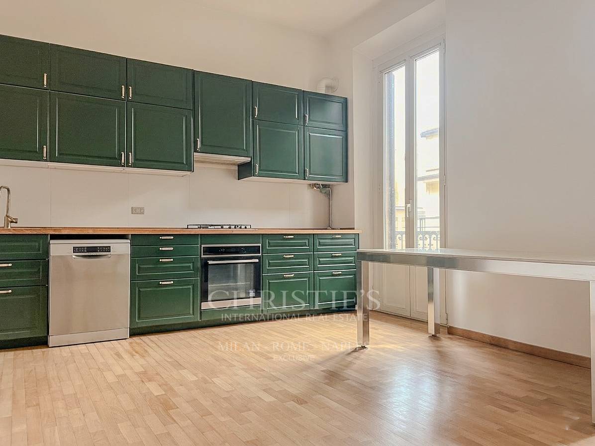 picture of Charming Apartment In The Indipendenza Area