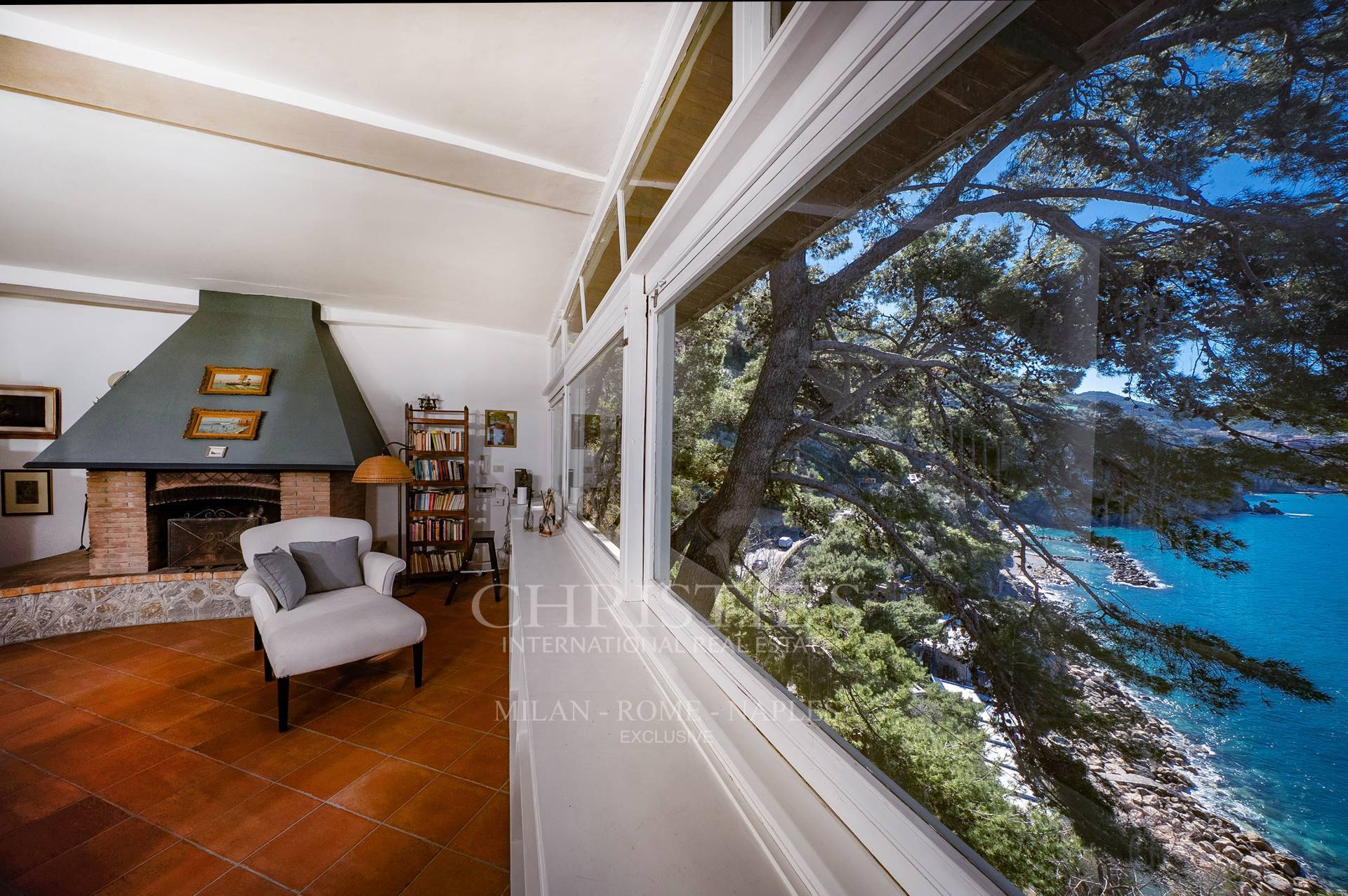 picture of Villa Overlooking The Sea With Swimming Pool