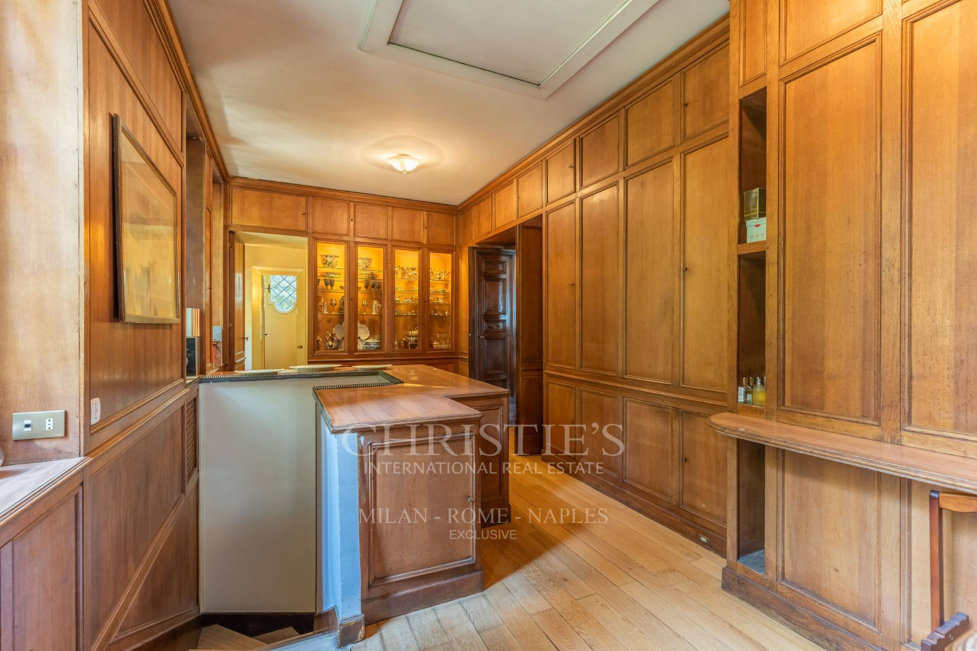 picture of Infinity Over Rome: Exclusive Property With 360° View