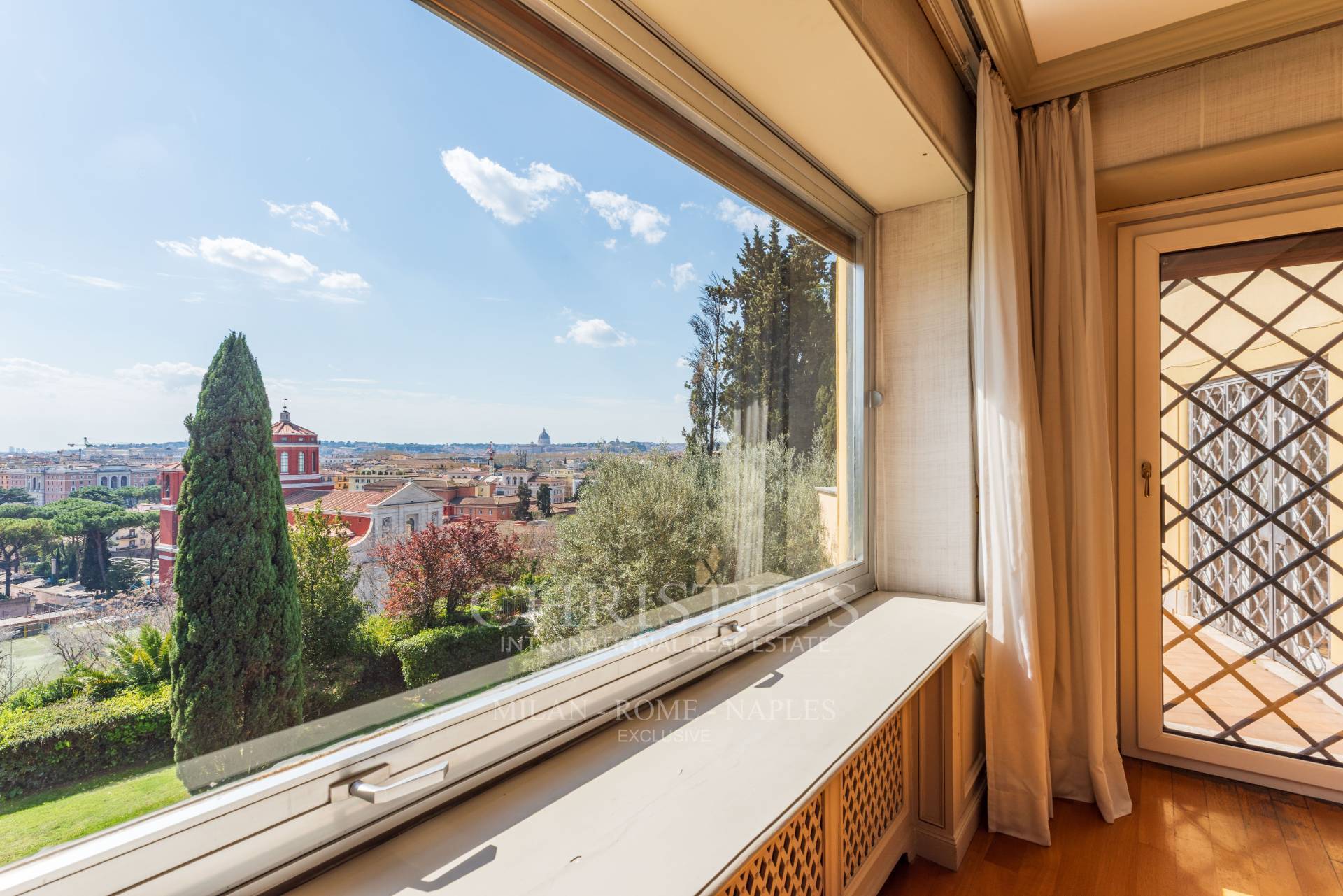 picture of Infinity Over Rome: Exclusive Property With 360° View