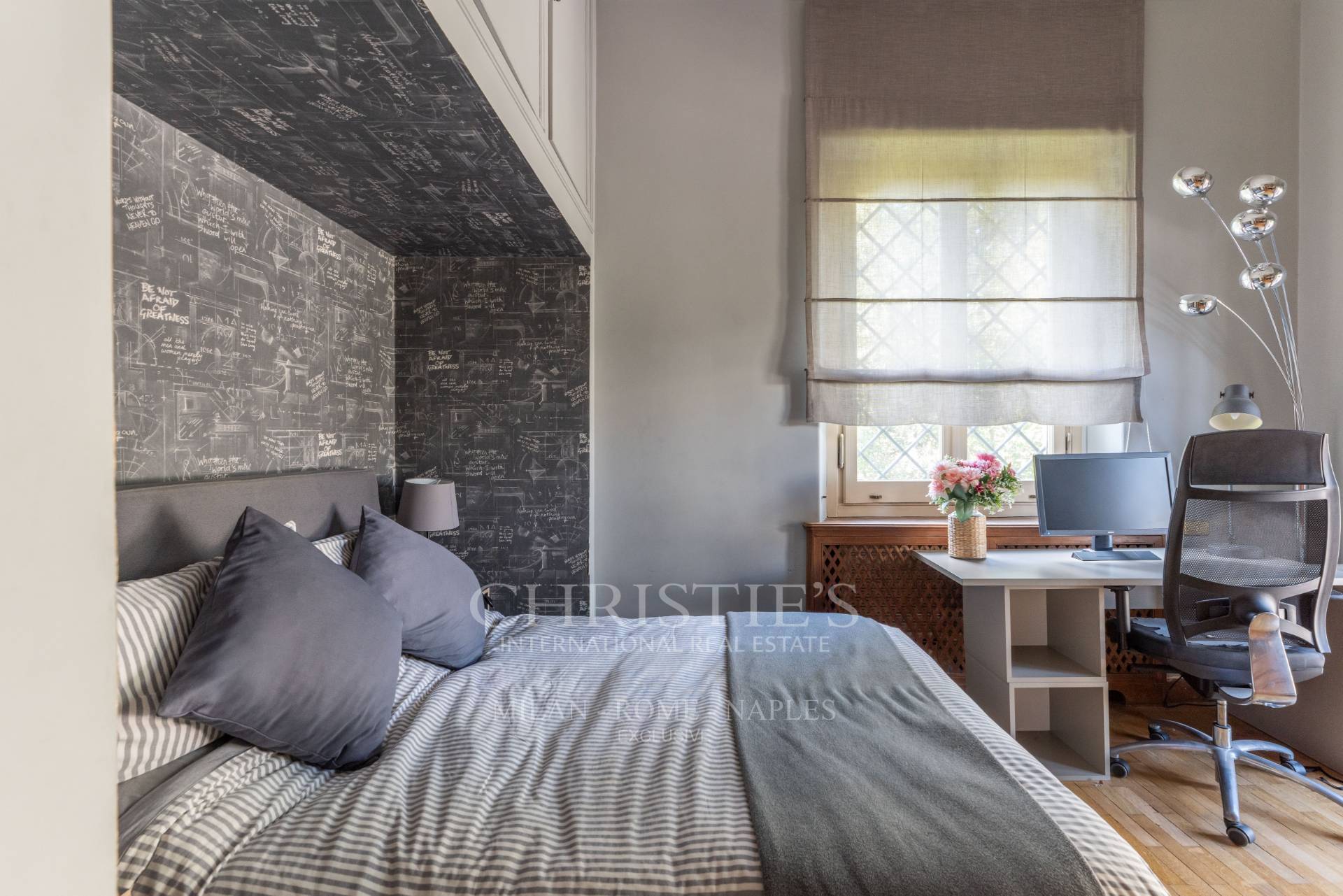 picture of Infinity Over Rome: Exclusive Property With 360° View