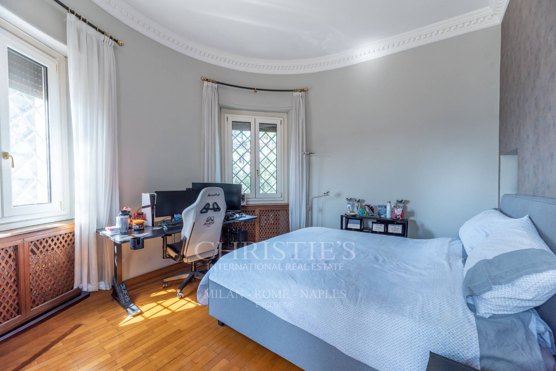 picture of Infinity Over Rome: Exclusive Property With 360° View