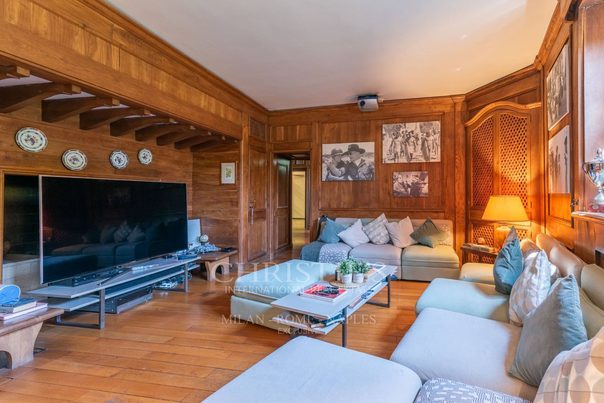 picture of Infinity Over Rome: Exclusive Property With 360° View