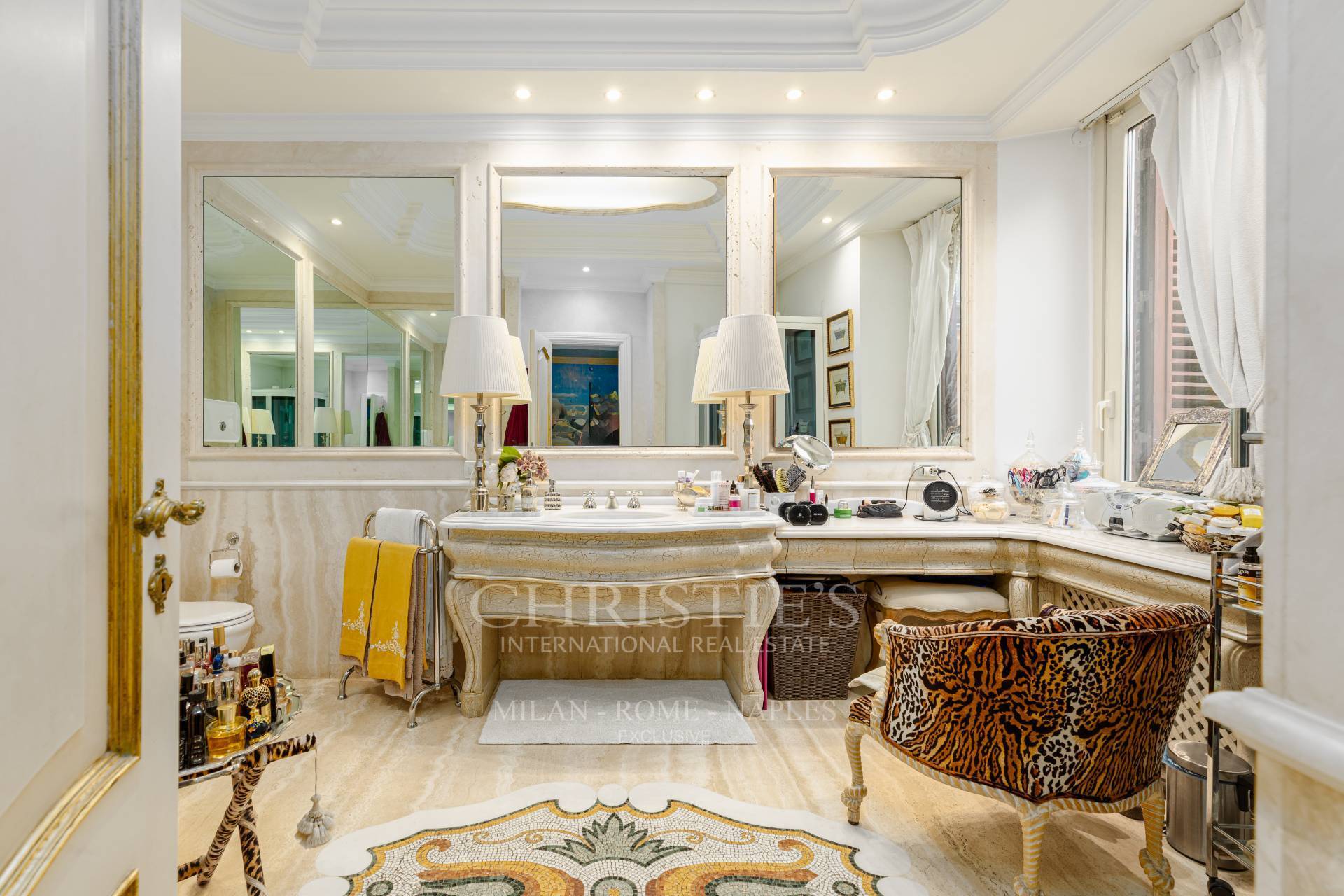 picture of Prestigious Luxury Penthouse And Super-penthouse In A Historic Building In The Heart Of Rome