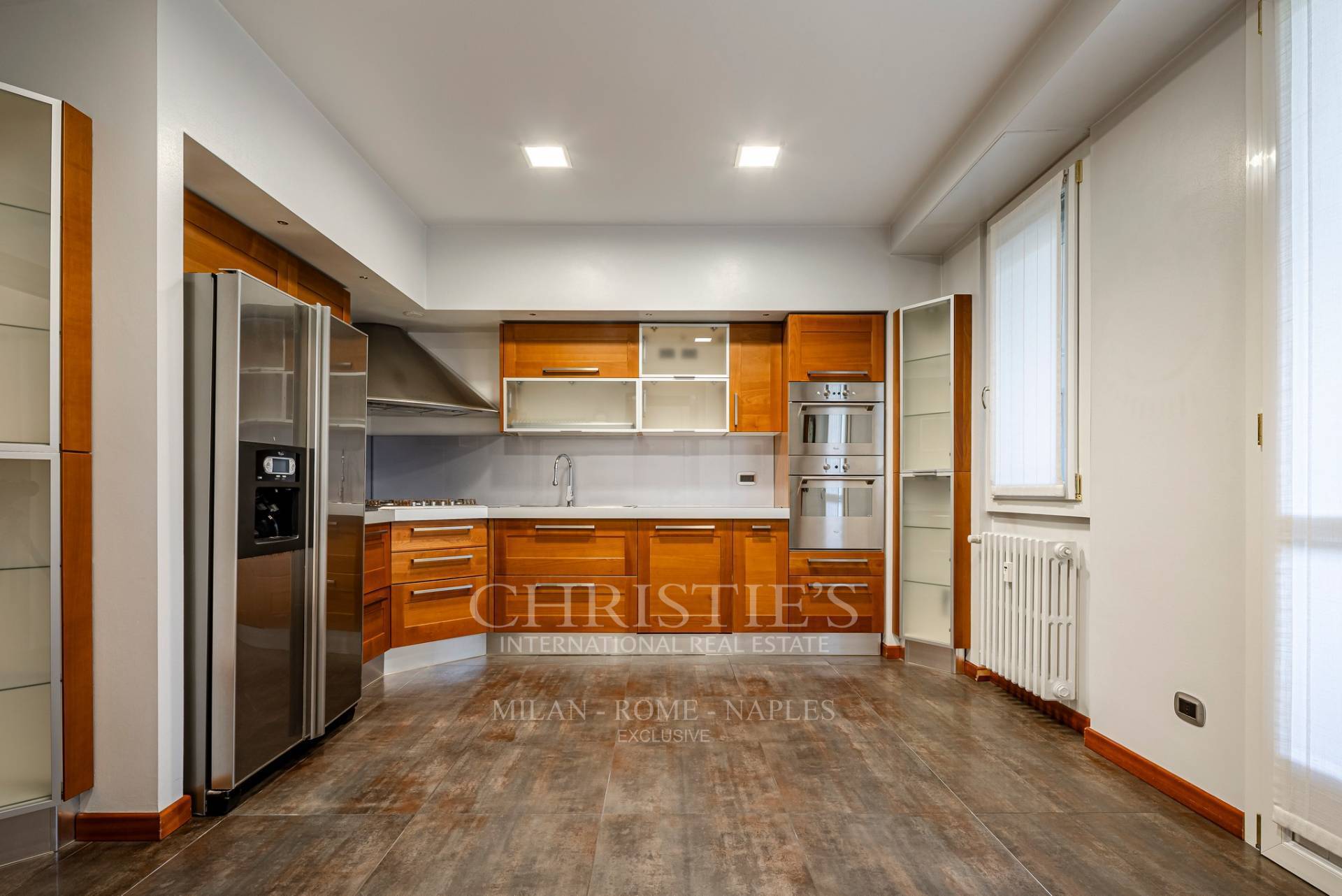 picture of Elegant Apartment With Dual Exposure Surrounded By Greenery – Citylife Area