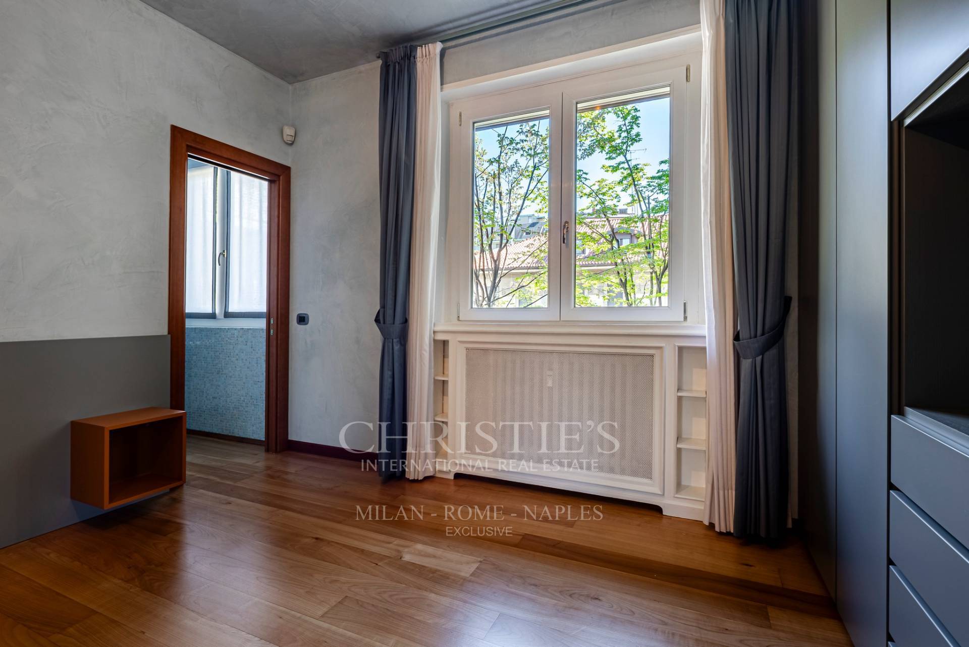 picture of Elegant Apartment With Dual Exposure Surrounded By Greenery – Citylife Area