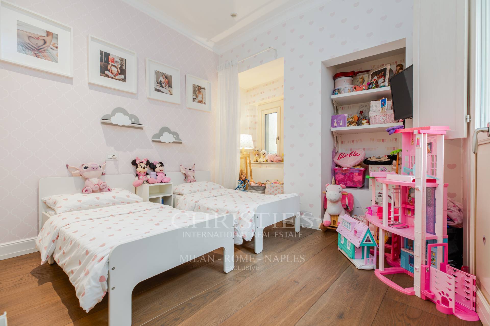 picture of Elegance And Authenticity In The Heart Of Rome