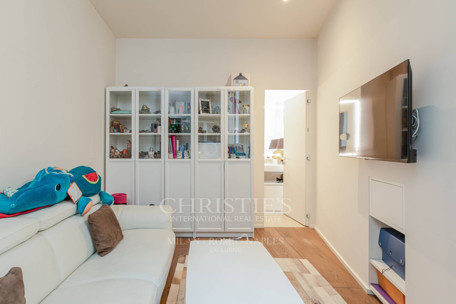 picture of Elegance And Authenticity In The Heart Of Rome