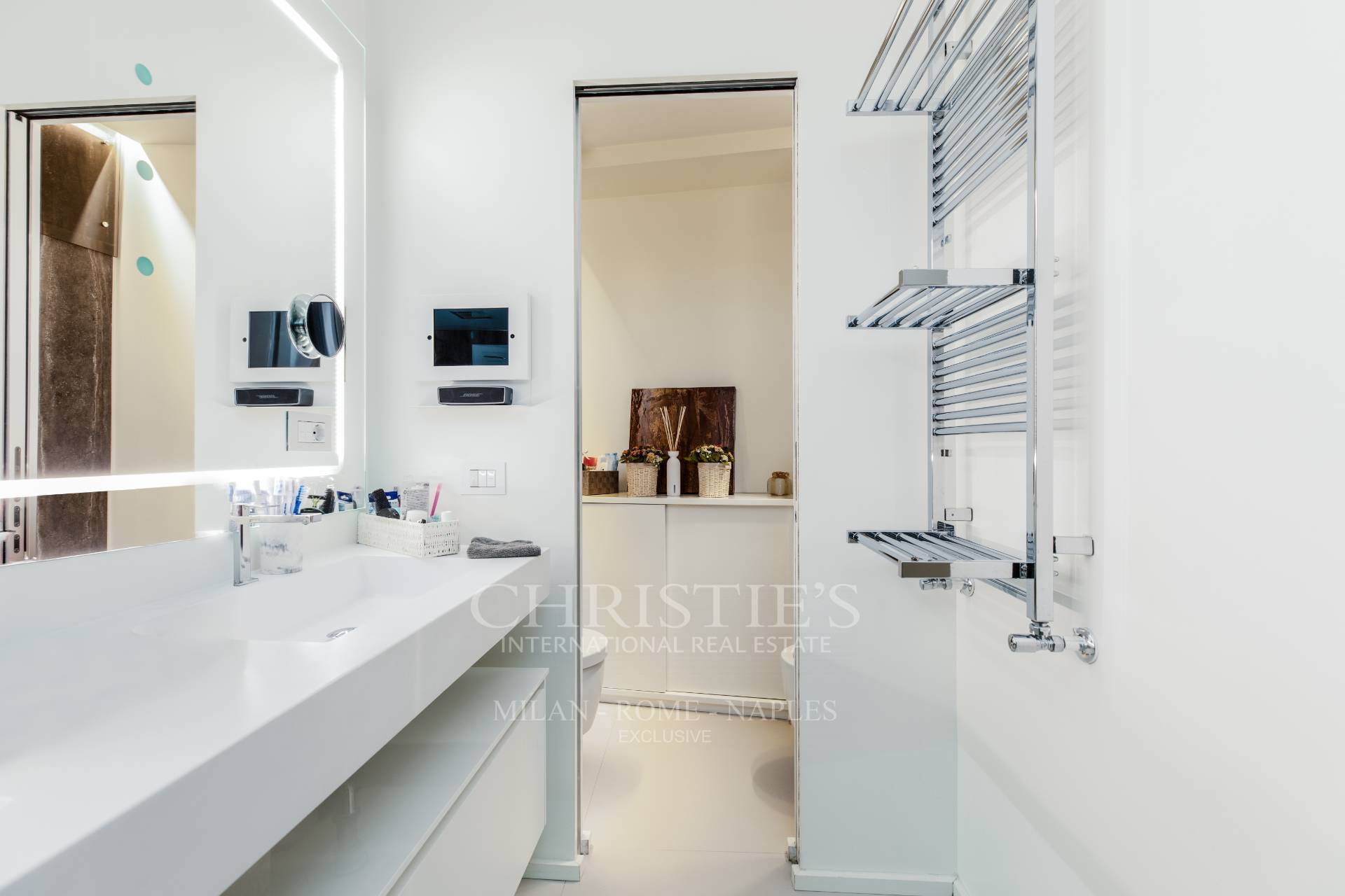 picture of Elegance And Authenticity In The Heart Of Rome