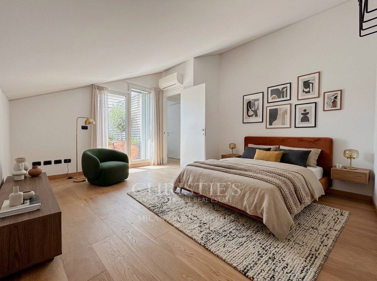 picture of Modern Top Floor Apartment With Terraces – Indipendenza Area