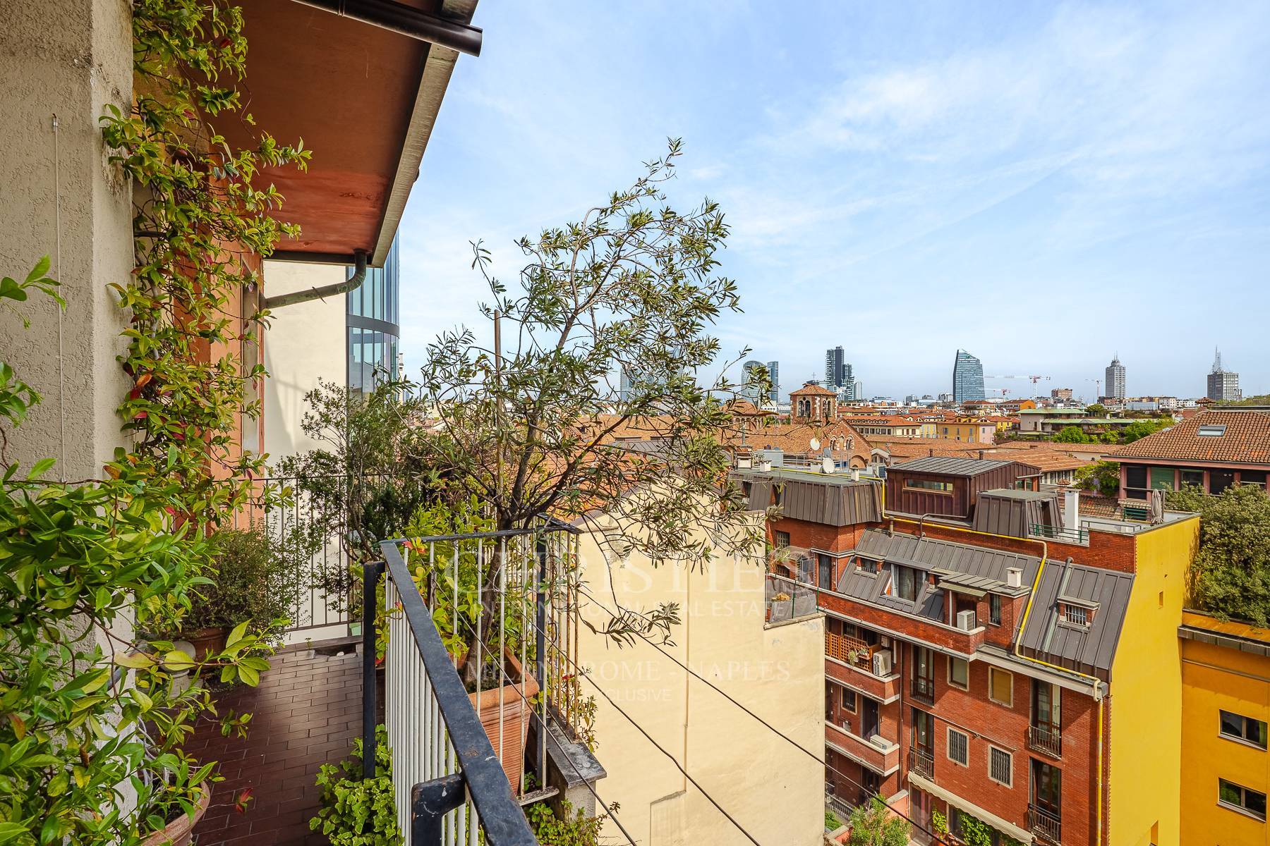 picture of Bright And Elegant Apartment In The Heart Of Brera