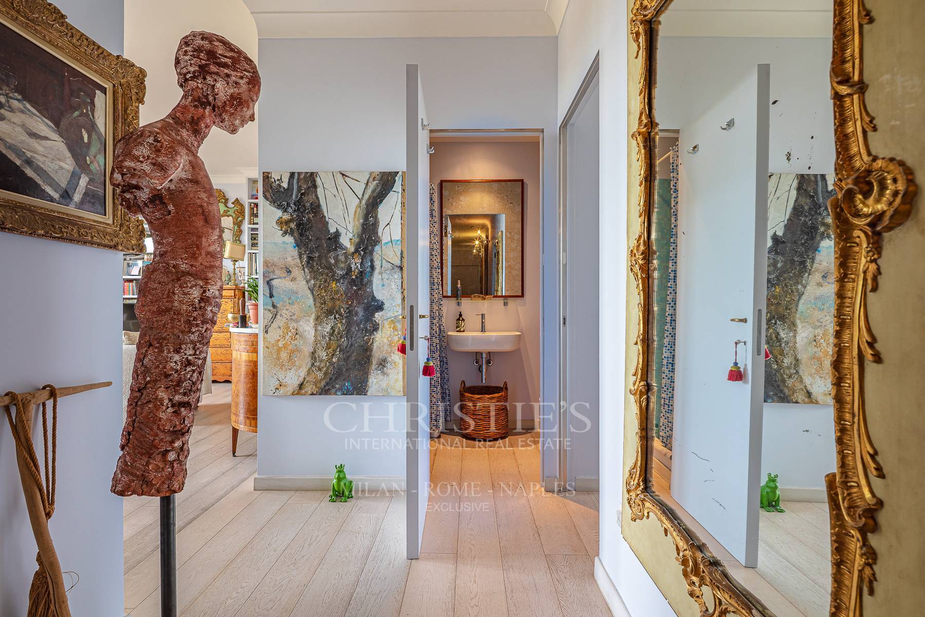 picture of Bright And Elegant Apartment In The Heart Of Brera