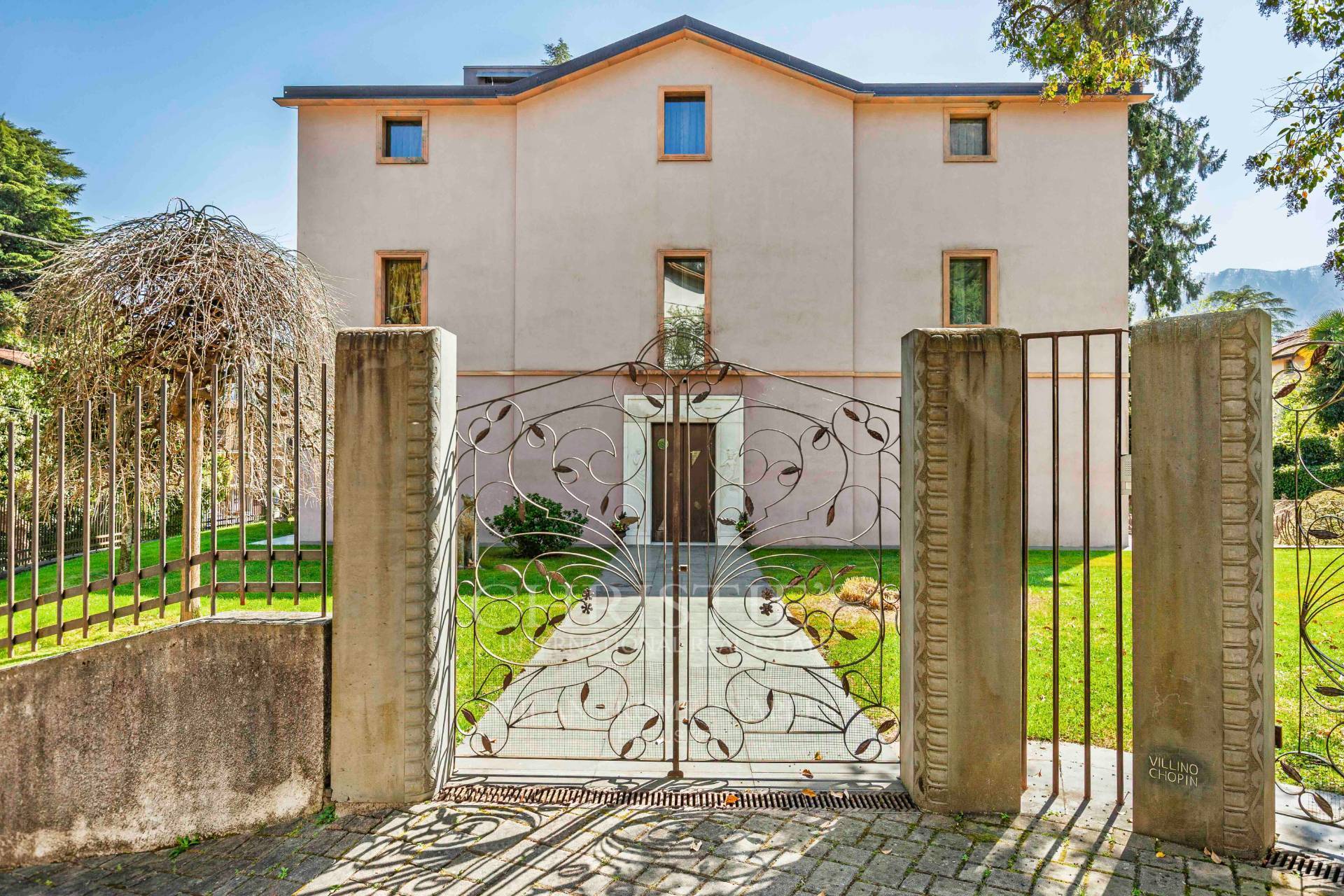 picture of Prestigious Historic Villa With Swimming Pool In An Exclusive Area Just A Few Steps From The Lake