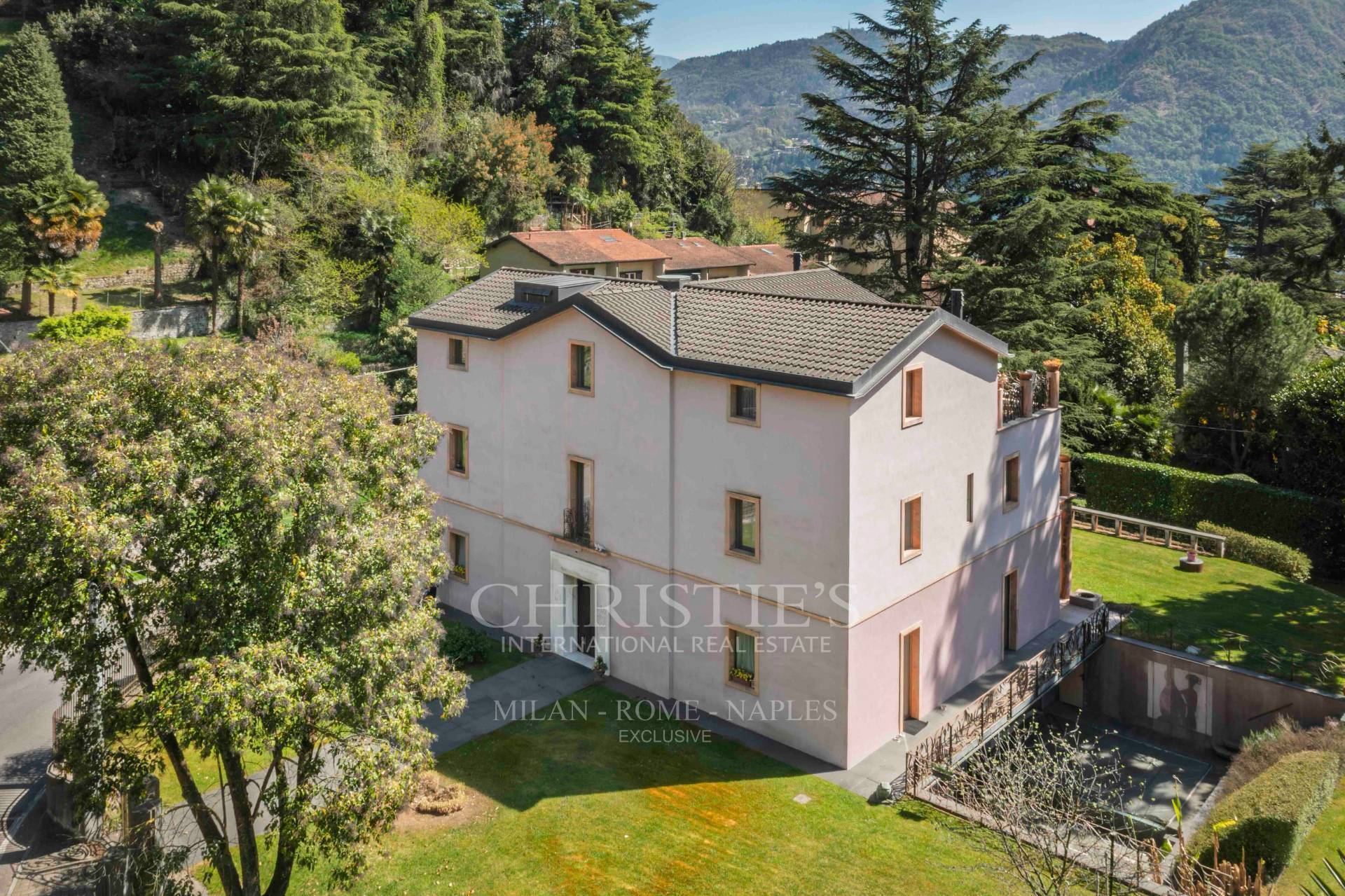picture of Prestigious Historic Villa With Swimming Pool In An Exclusive Area Just A Few Steps From The Lake