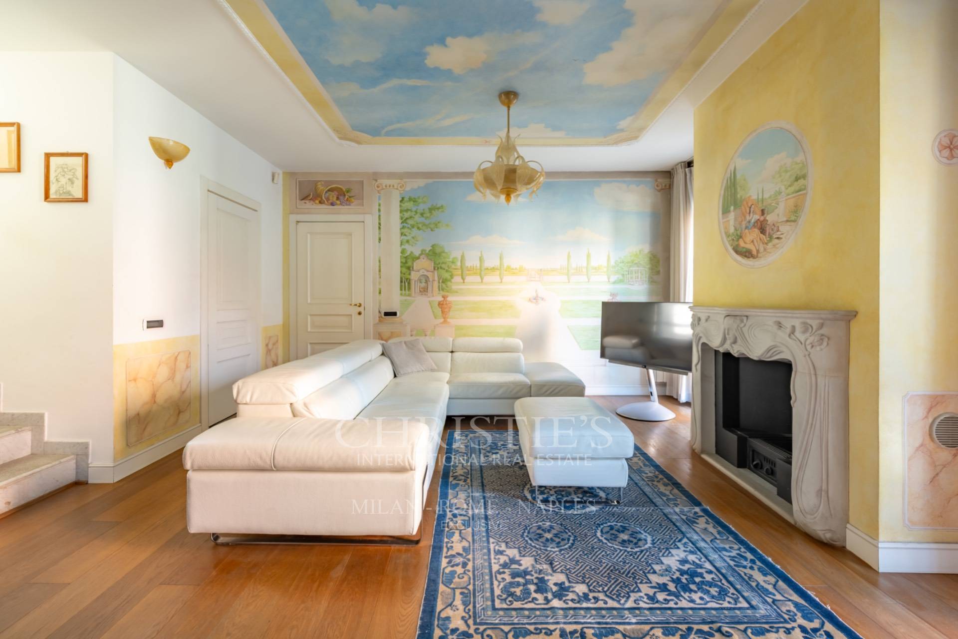 picture of Prestigious Duplex Penthouse In The Porta Romana Area