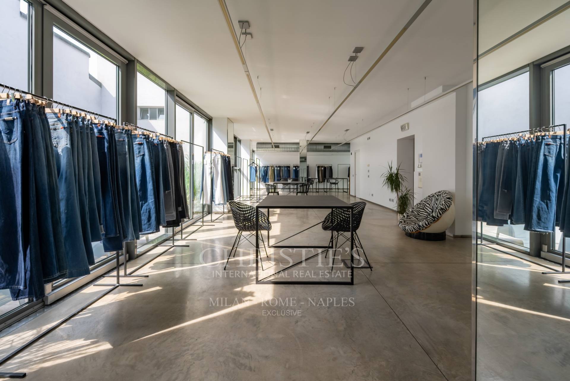 picture of Prestigious Building In Via Archimede