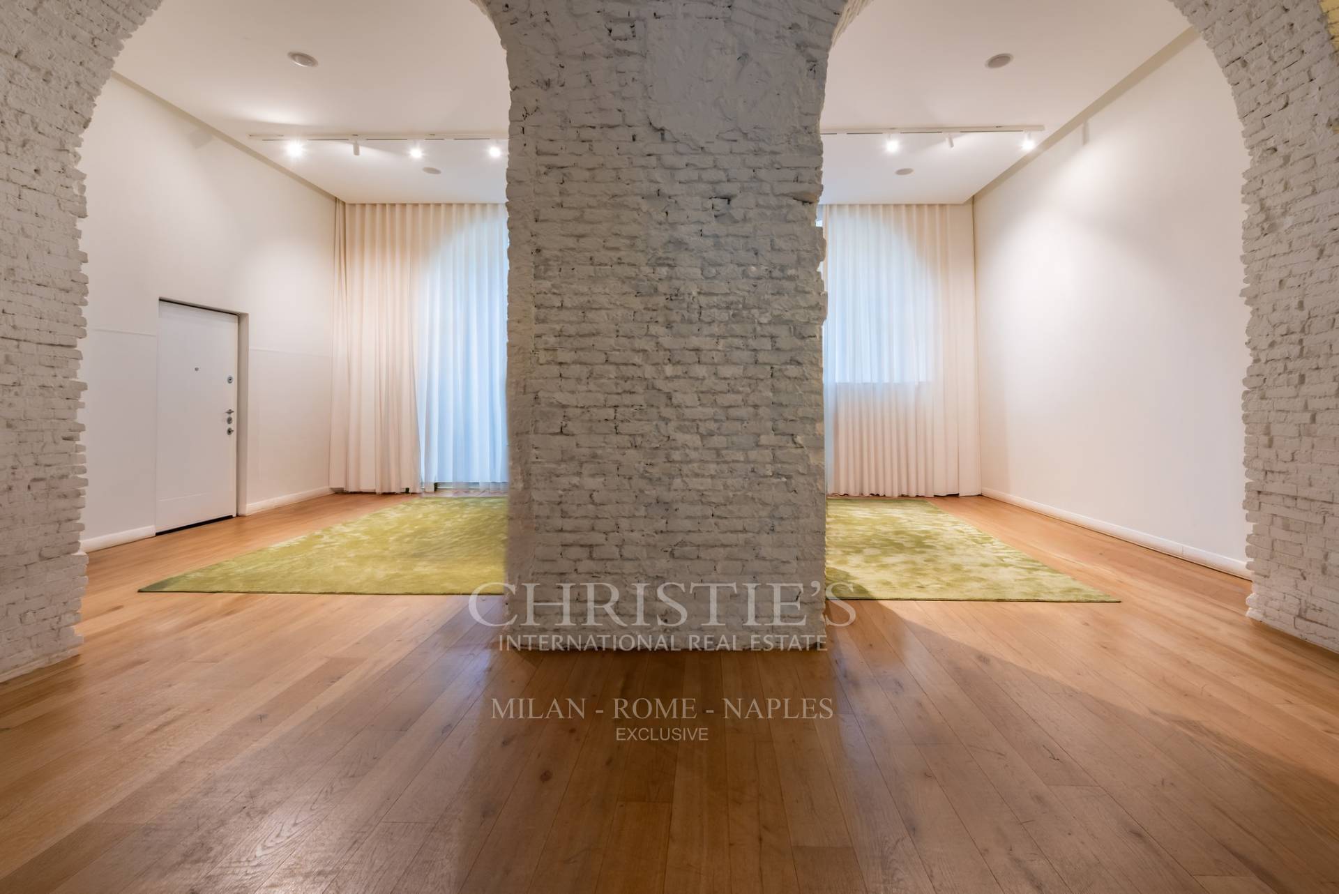 picture of Prestigious Building In Via Archimede