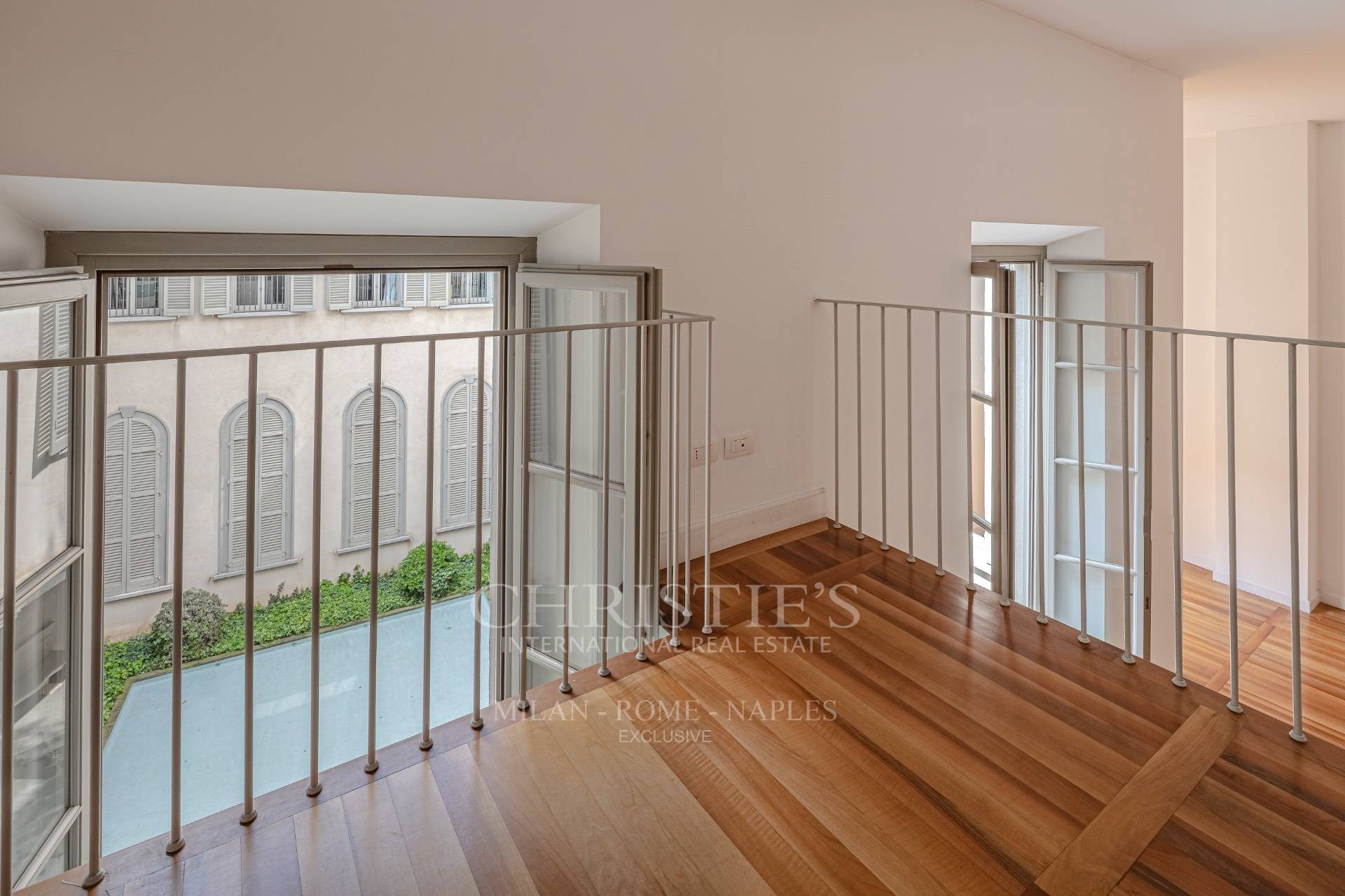 picture of Prestigious Renovated Apartment In A Historic Building – Missori Area
