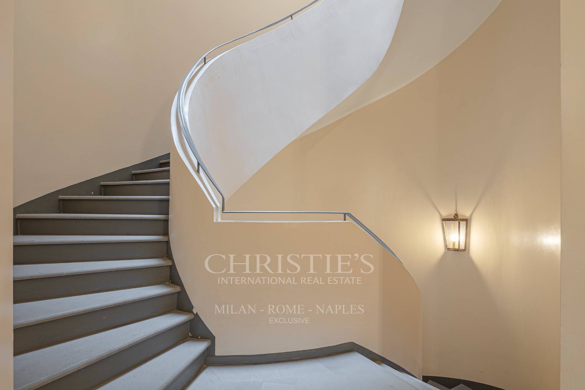 picture of Prestigious Renovated Apartment In A Historic Building – Missori Area
