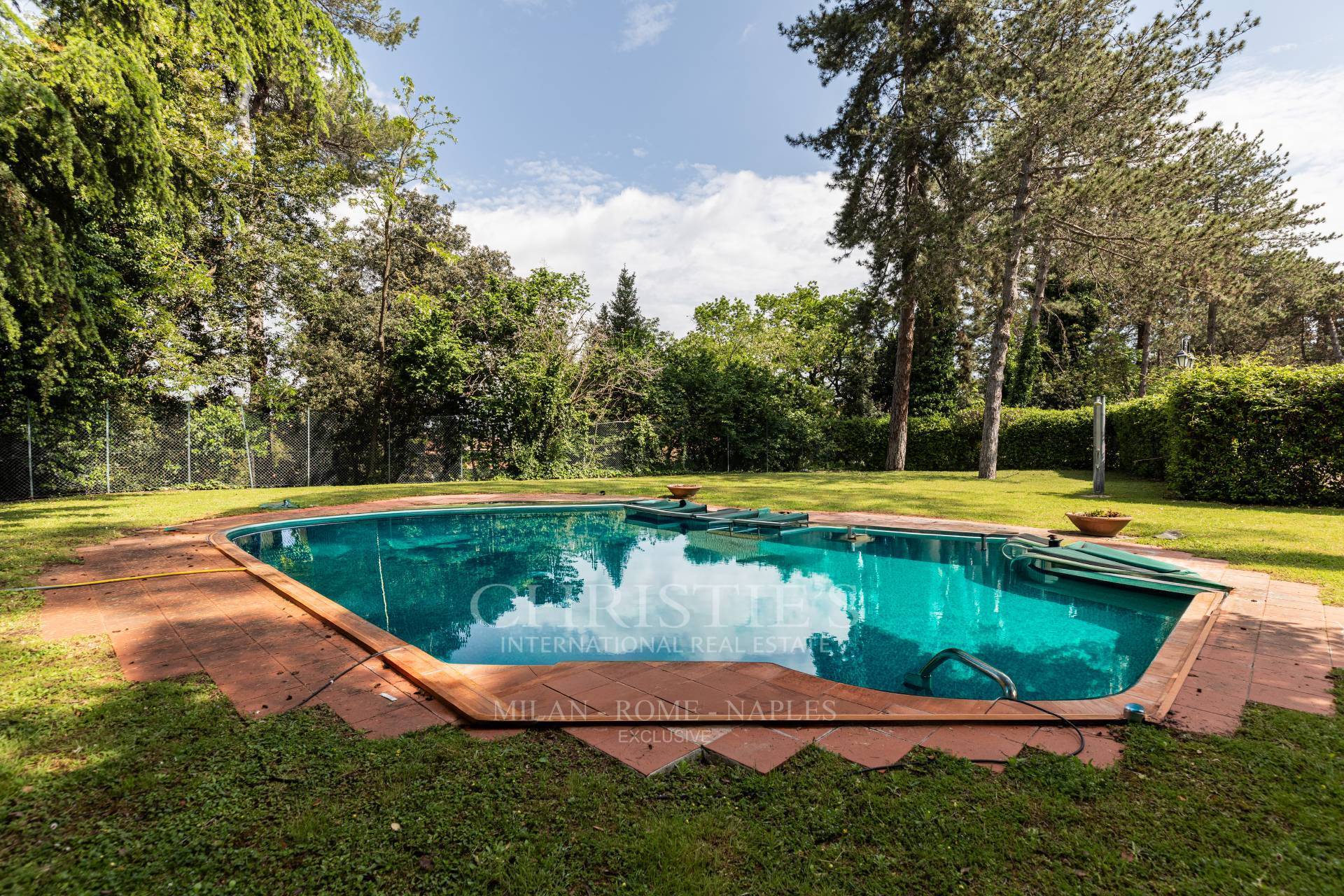 picture of Via Della Camilluccia - Large Four- Room Apartment In The Greenery With A Wrap-around Balcony