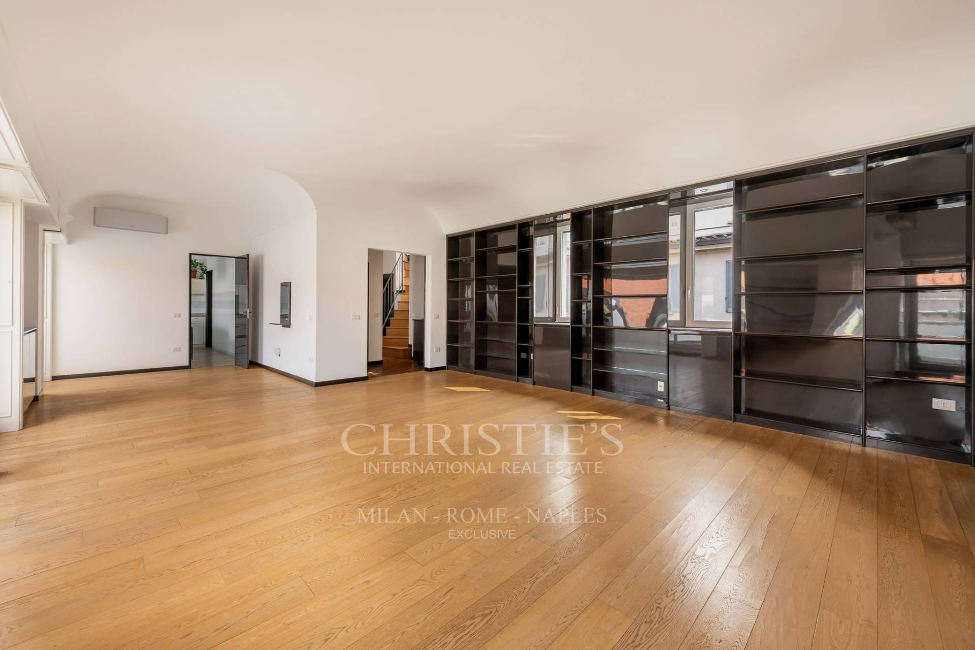 picture of Top-floor Apartment With Terrace In Central Milan