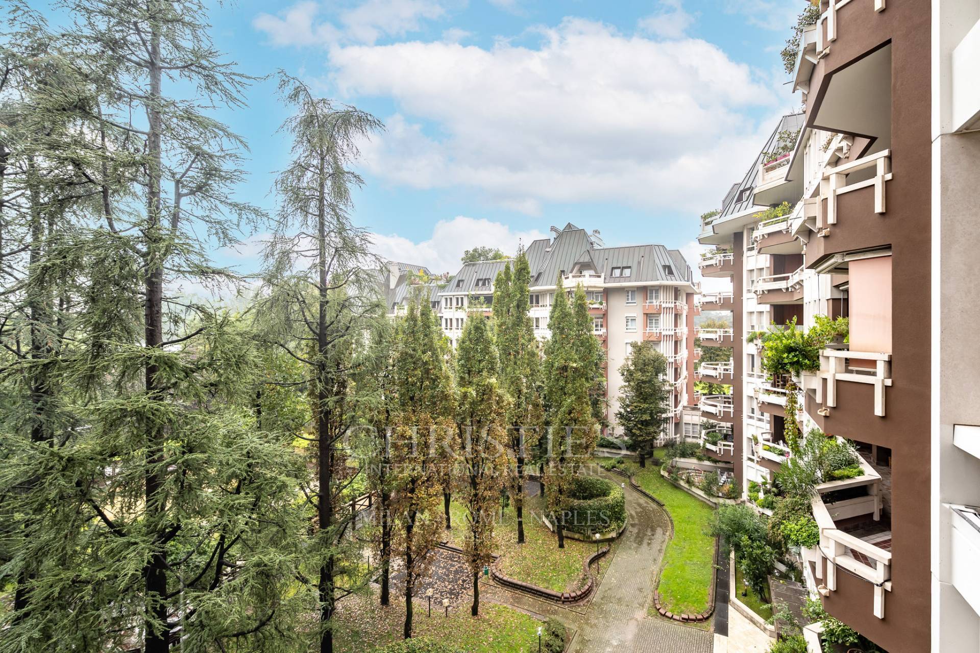 picture of Exclusive Sky Villa With Private Pool And Rooftop In Milan’s Greenest Area