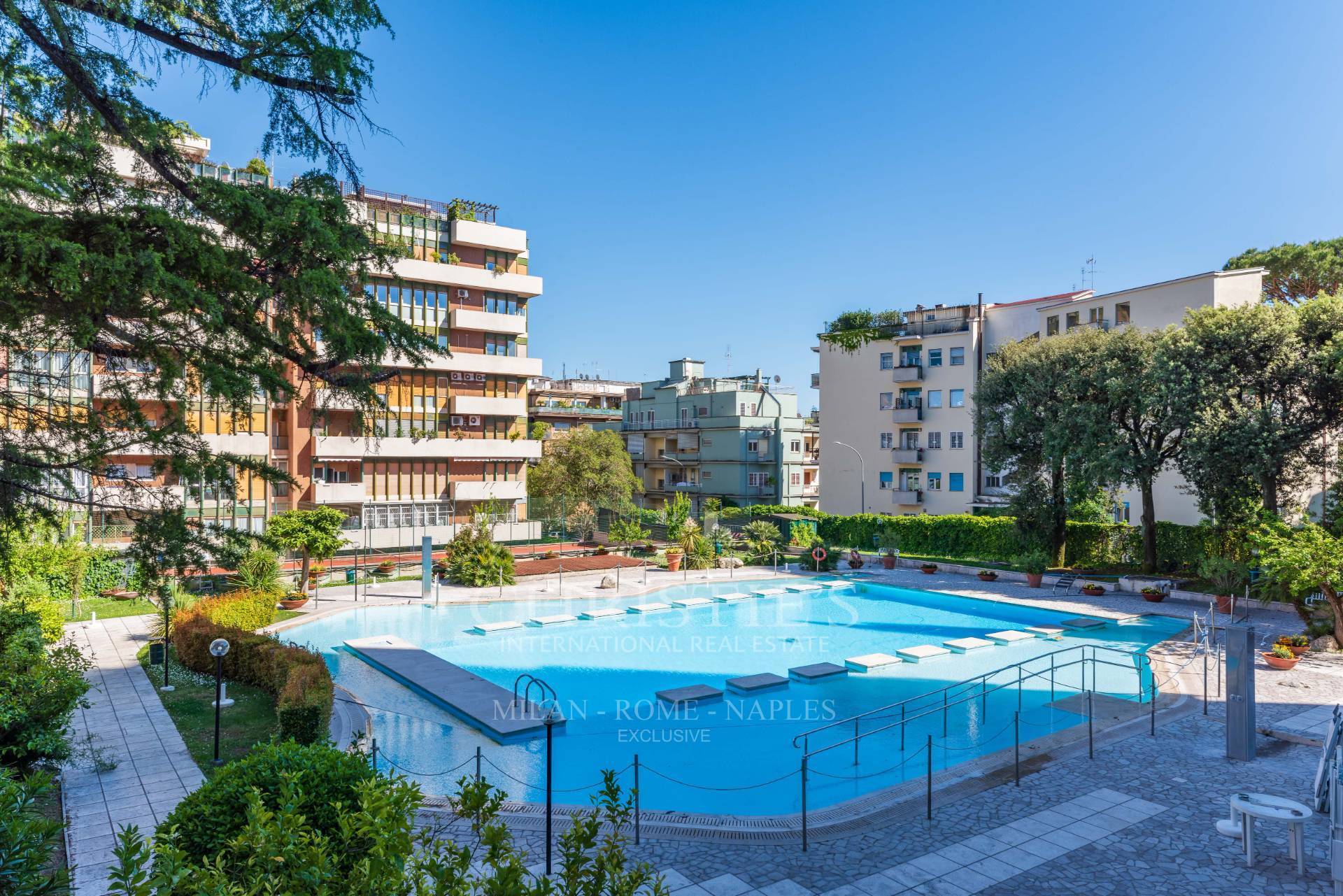 picture of Large Apartment In Residential District