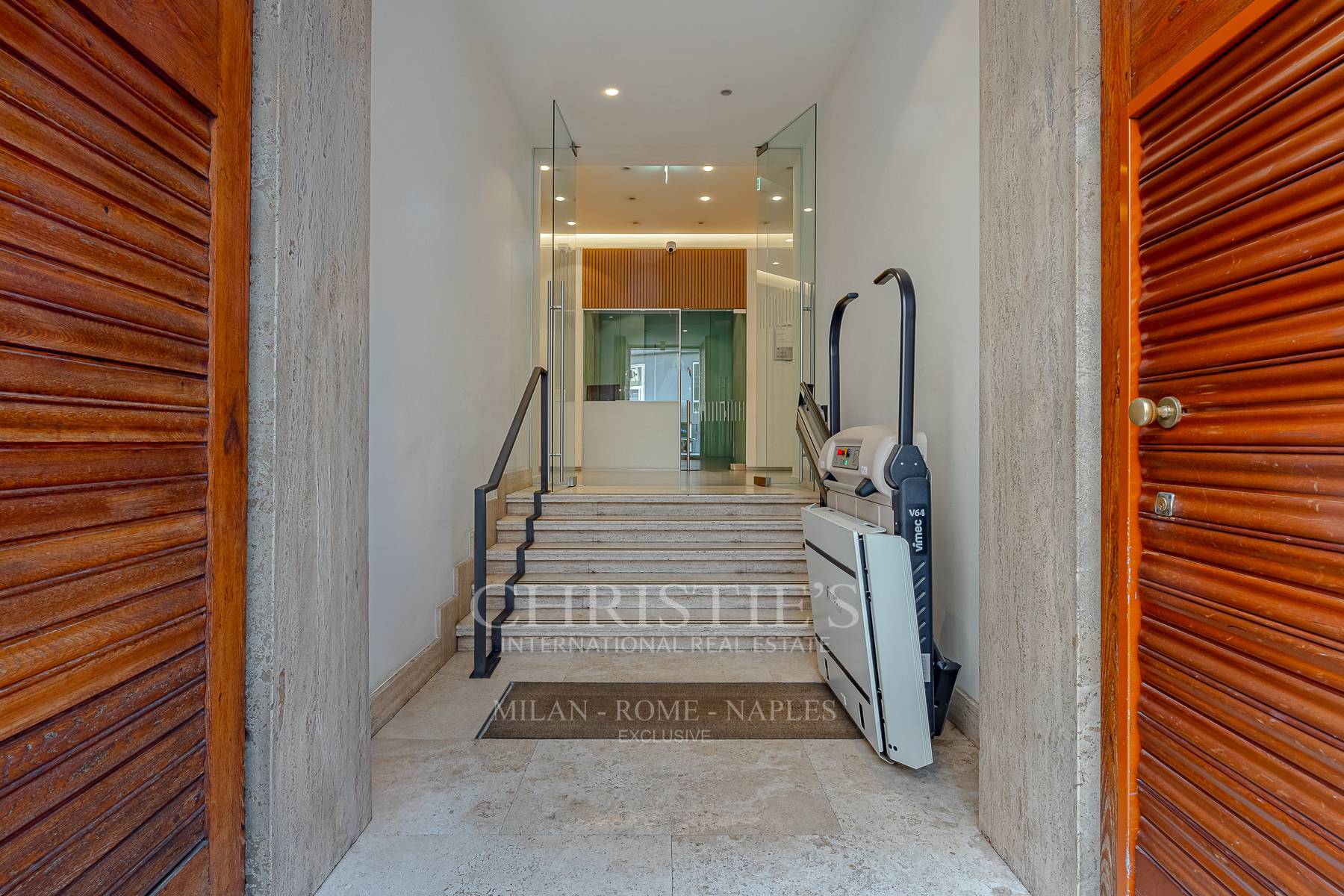 picture of Prime Central Location Spacious One Bedroom With Potential Second Bedroom