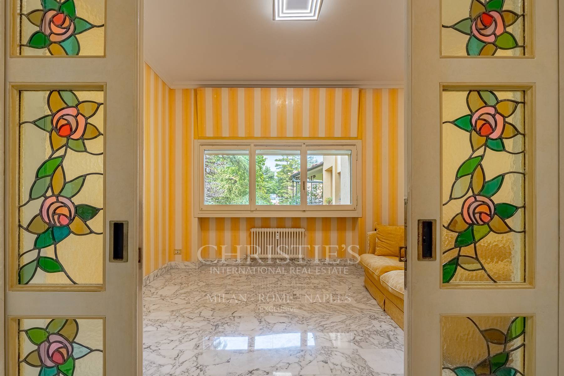 picture of Spacious Residence In Prestigious Setting Near Royal Villa Of Monza And Parkland