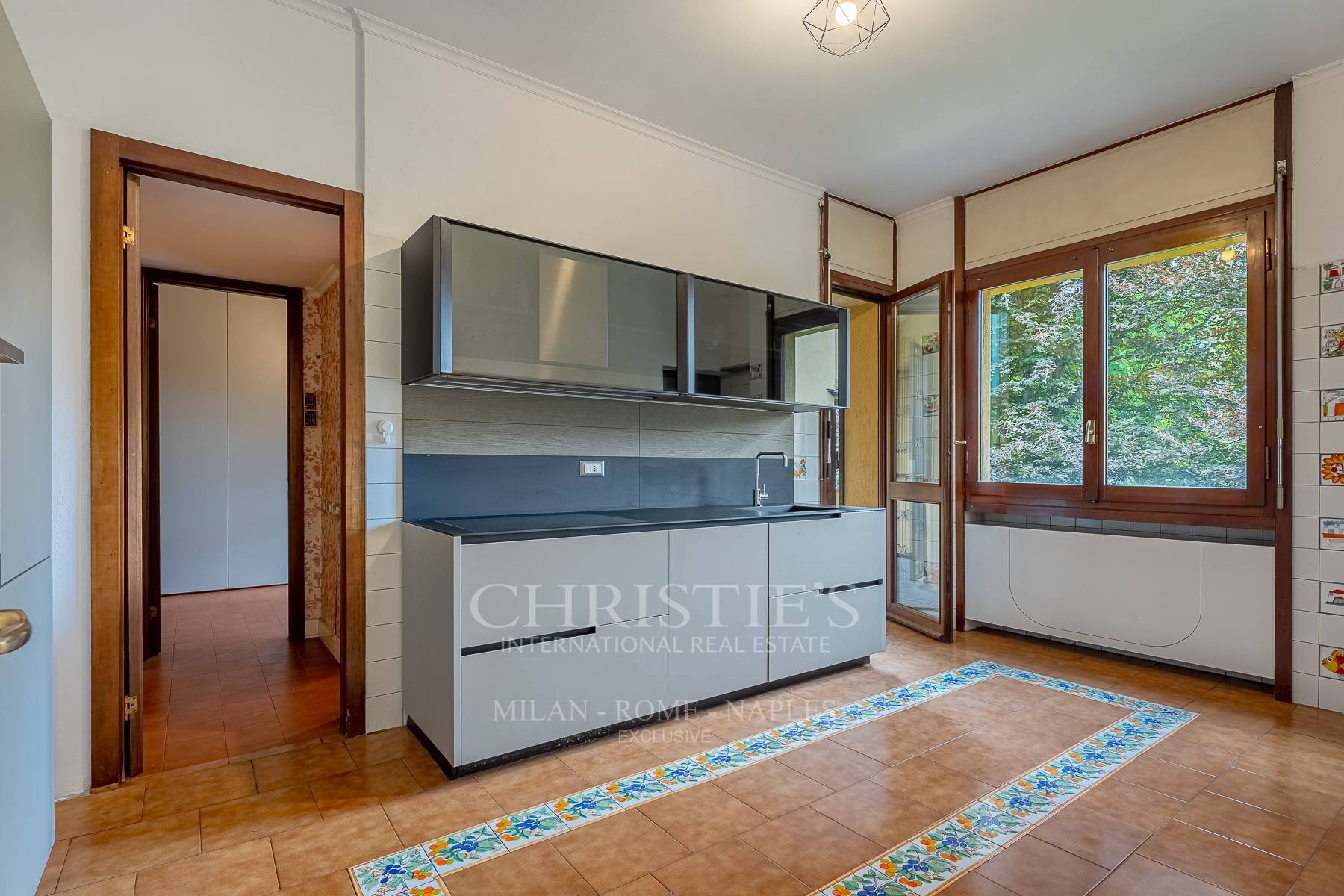 picture of Spacious Residence In Prestigious Setting Near Royal Villa Of Monza And Parkland