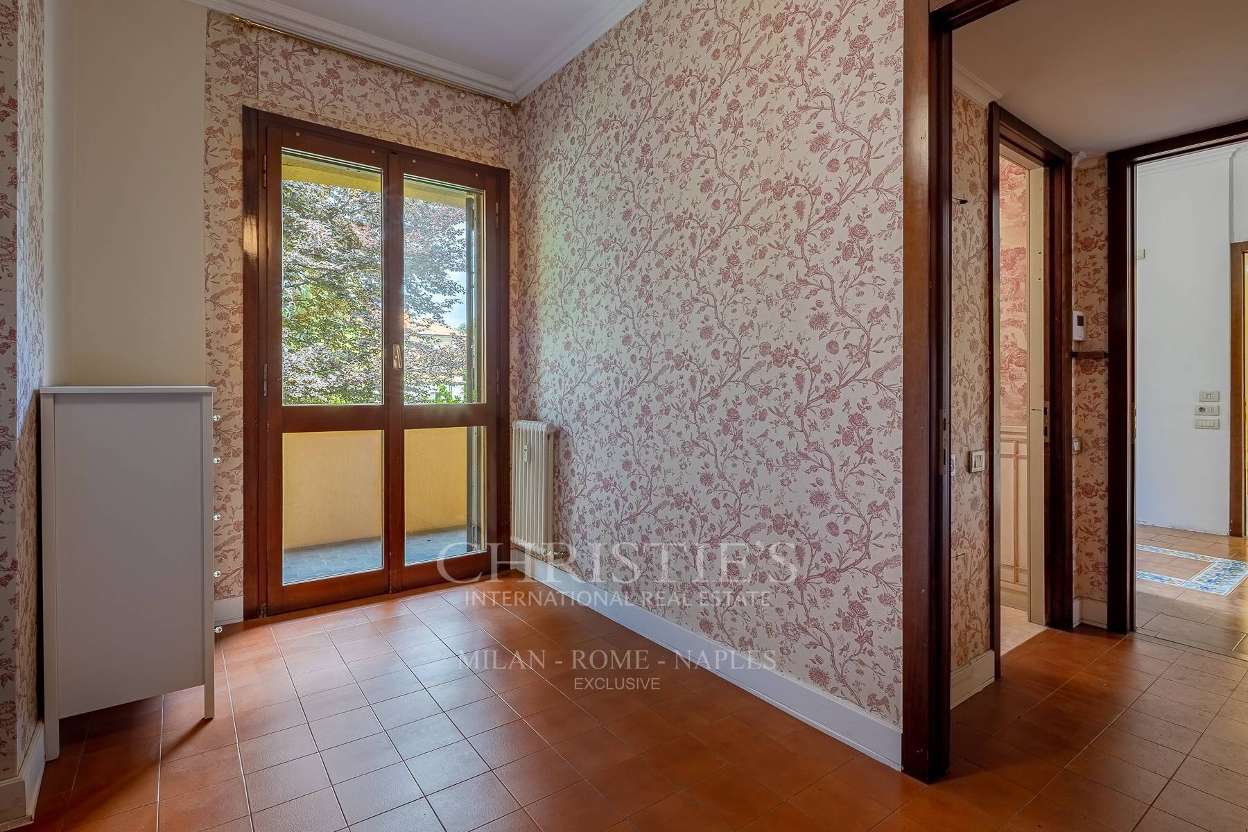 picture of Spacious Residence In Prestigious Setting Near Royal Villa Of Monza And Parkland
