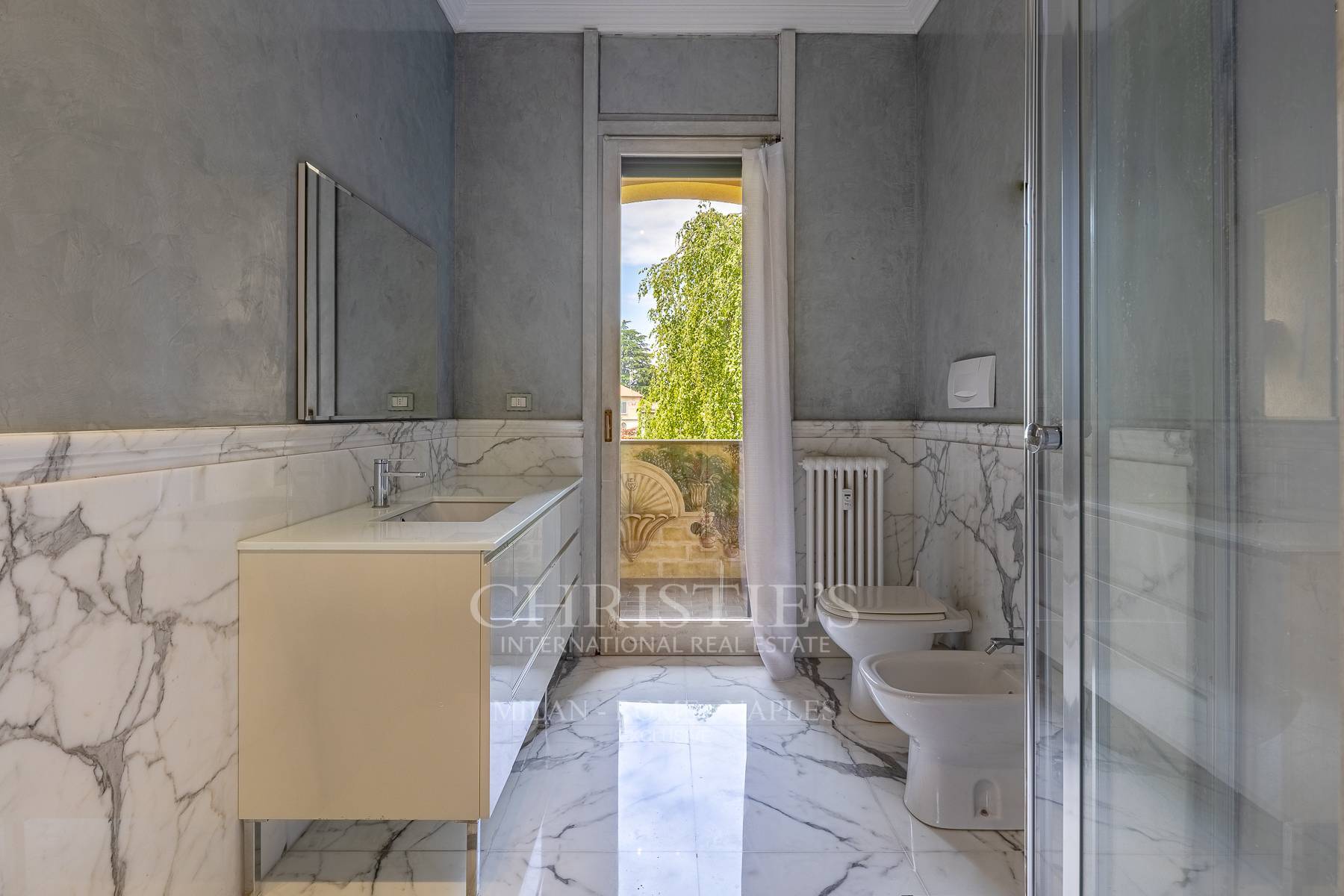 picture of Spacious Residence In Prestigious Setting Near Royal Villa Of Monza And Parkland