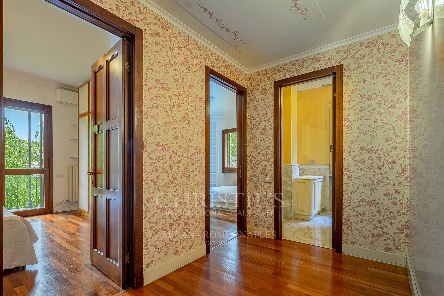 picture of Spacious Residence In Prestigious Setting Near Royal Villa Of Monza And Parkland