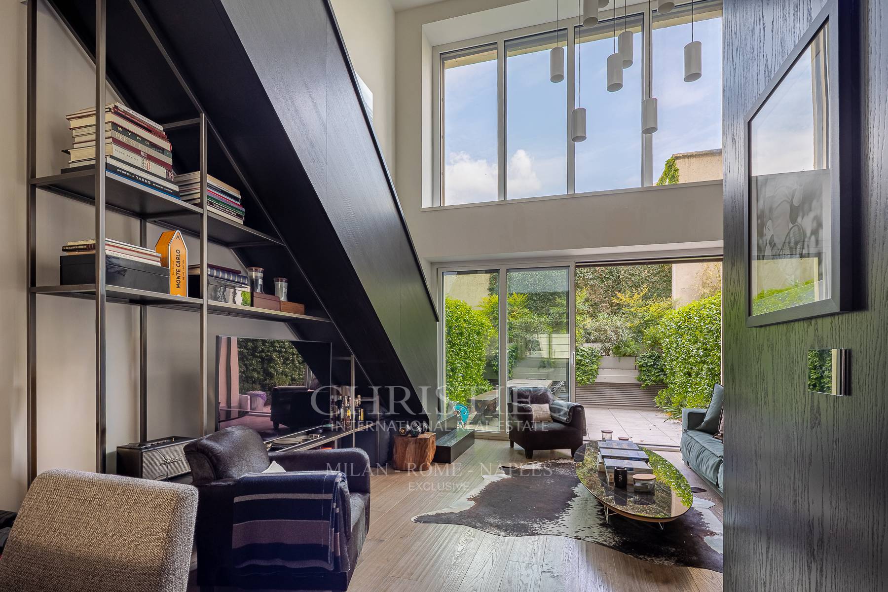 picture of Prestigious Duplex With Private Garden In A Modern Condominium