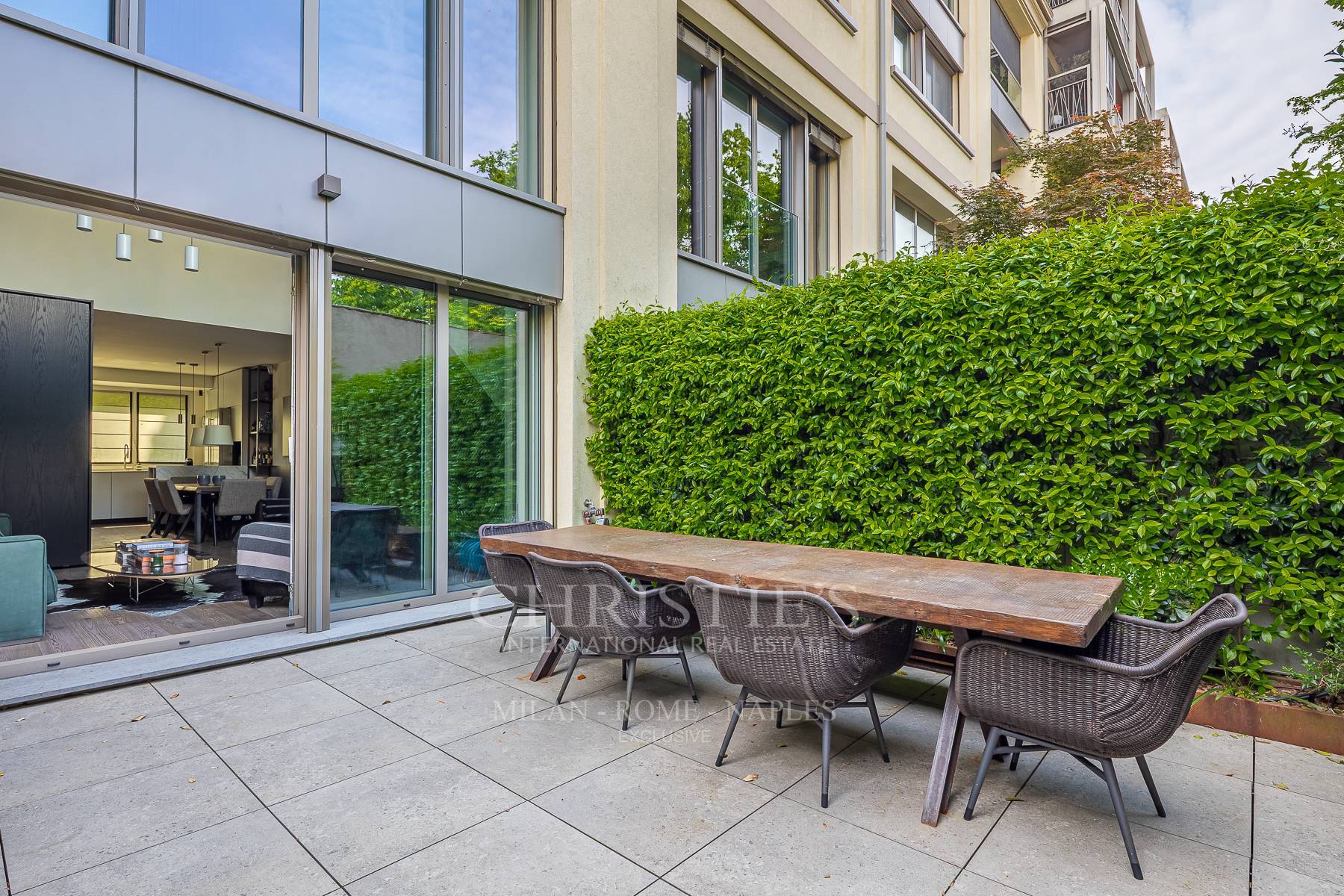 picture of Prestigious Duplex With Private Garden In A Modern Condominium