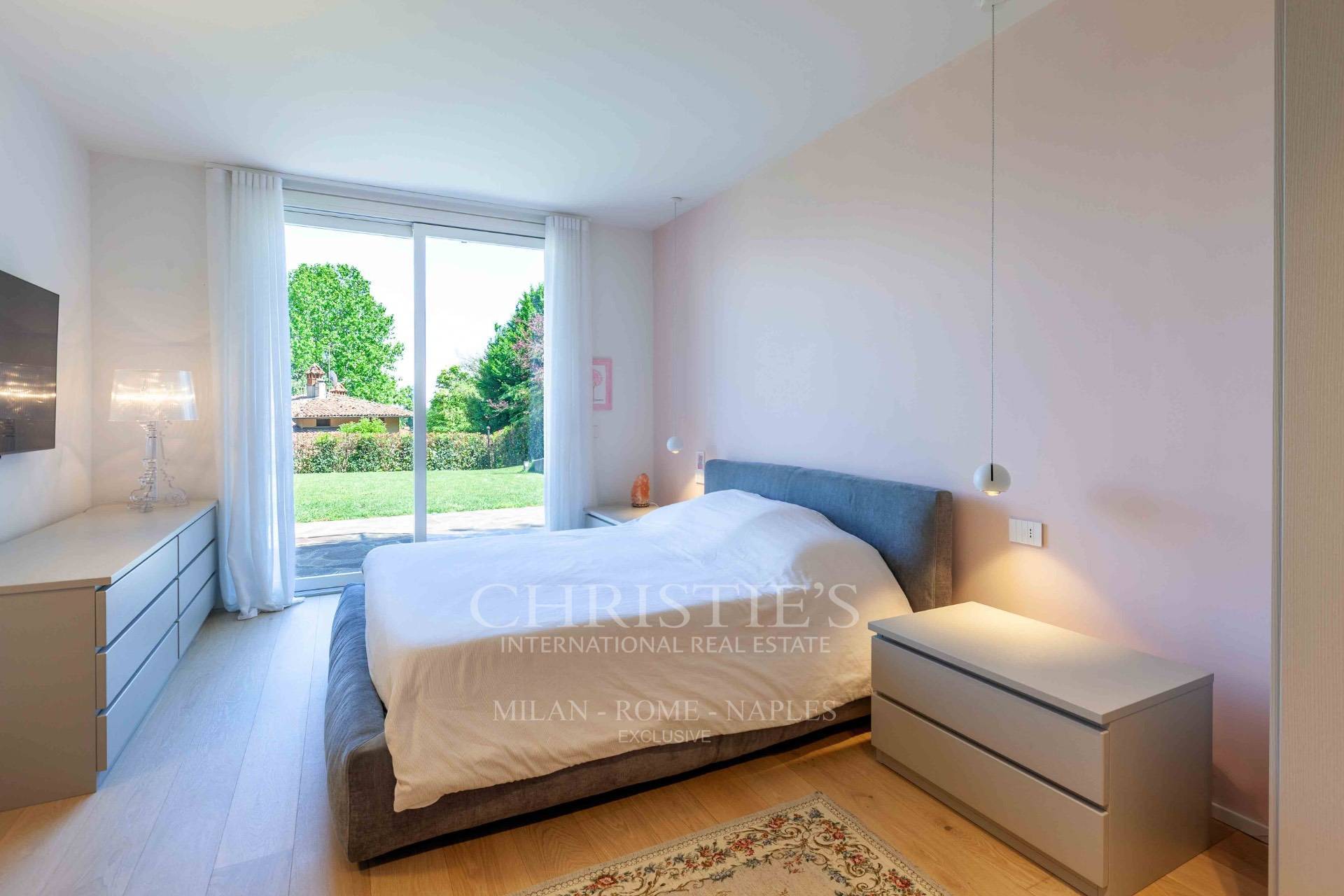 picture of Contemporary Villa With Panoramic Terraces In Brianza