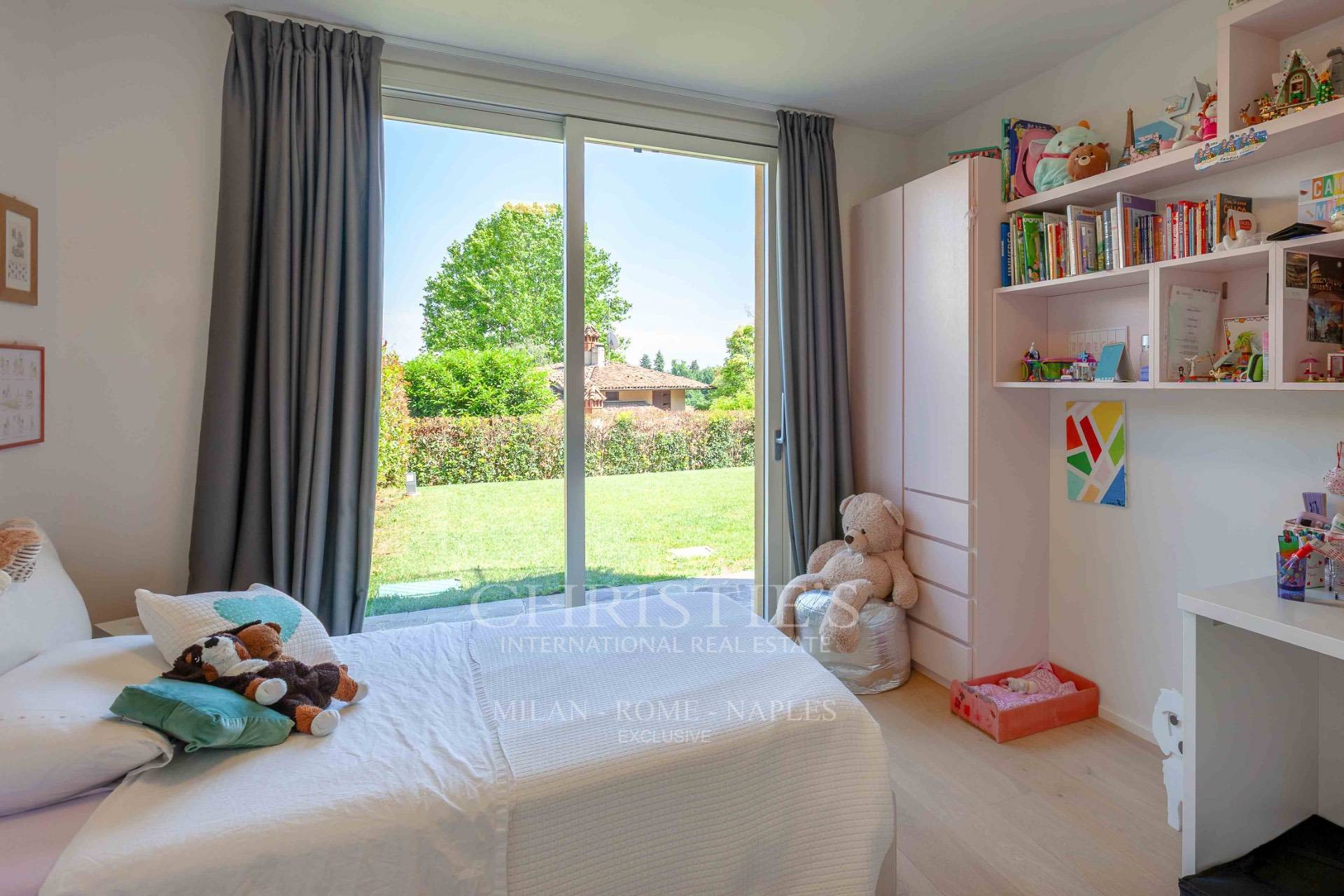 picture of Contemporary Villa With Panoramic Terraces In Brianza
