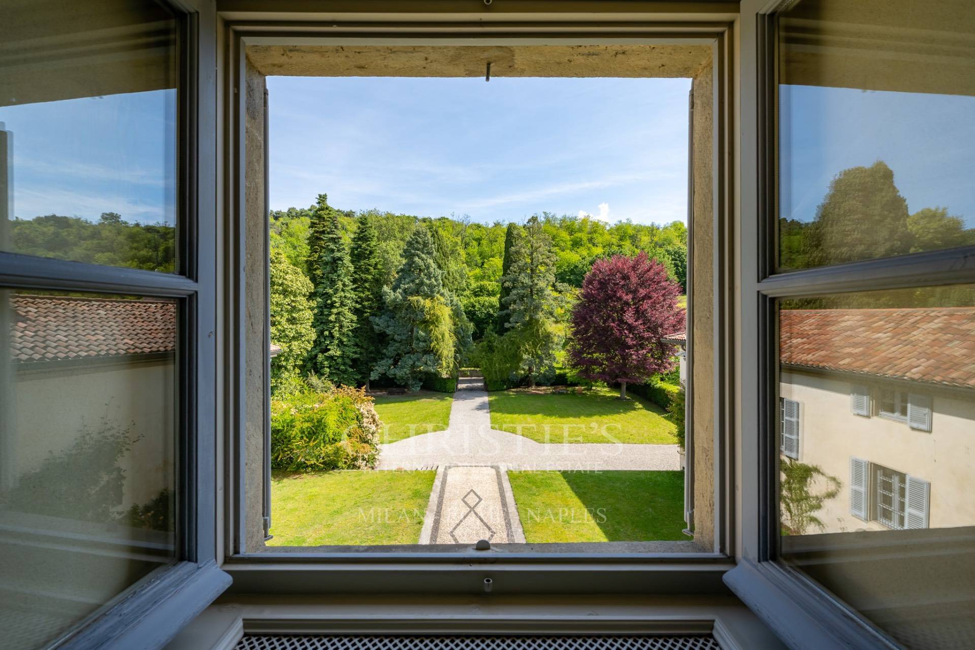 picture of Exceptional Seventeenth-century Villa With Private Park Near Lake Como