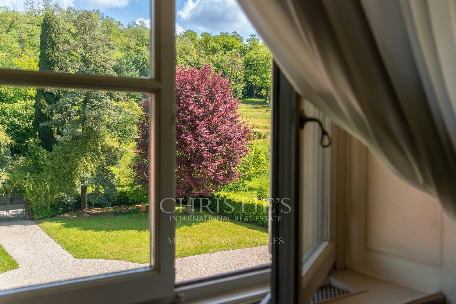 picture of Exceptional Seventeenth-century Villa With Private Park Near Lake Como