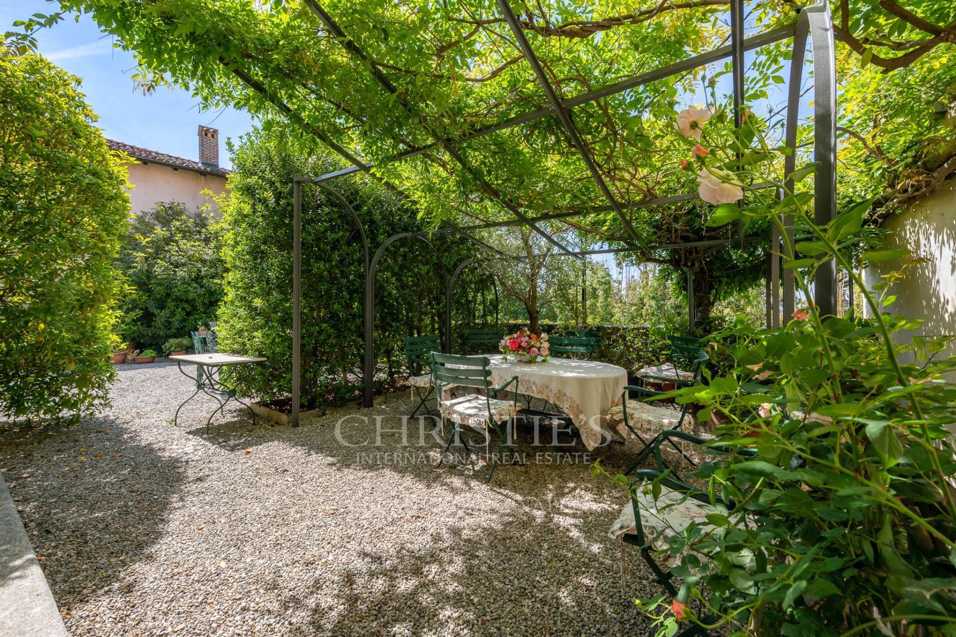 picture of Exceptional Seventeenth-century Villa With Private Park Near Lake Como