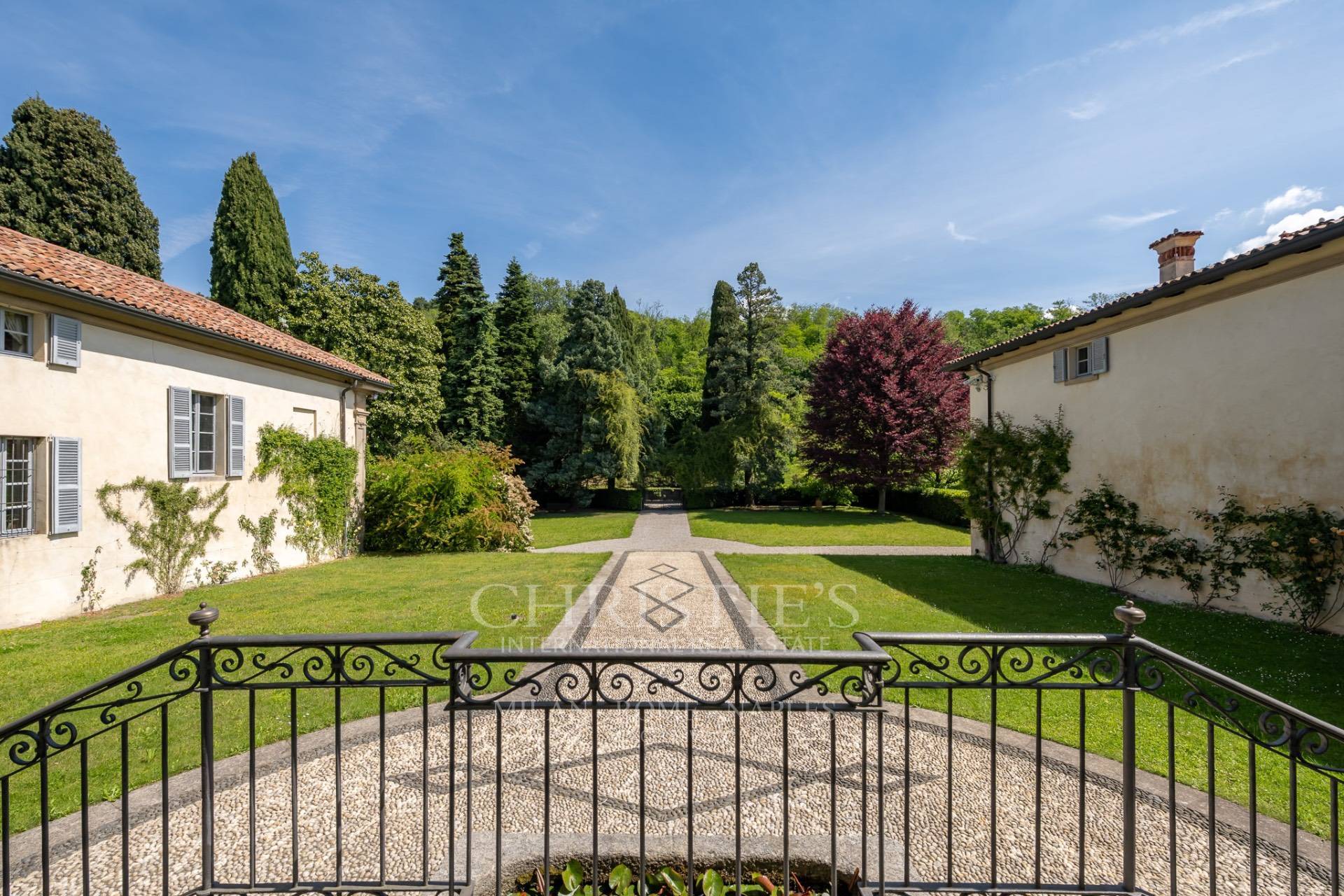 picture of Exceptional Seventeenth-century Villa With Private Park Near Lake Como
