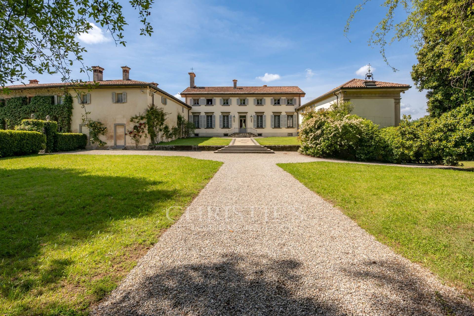 picture of Exceptional Seventeenth-century Villa With Private Park Near Lake Como