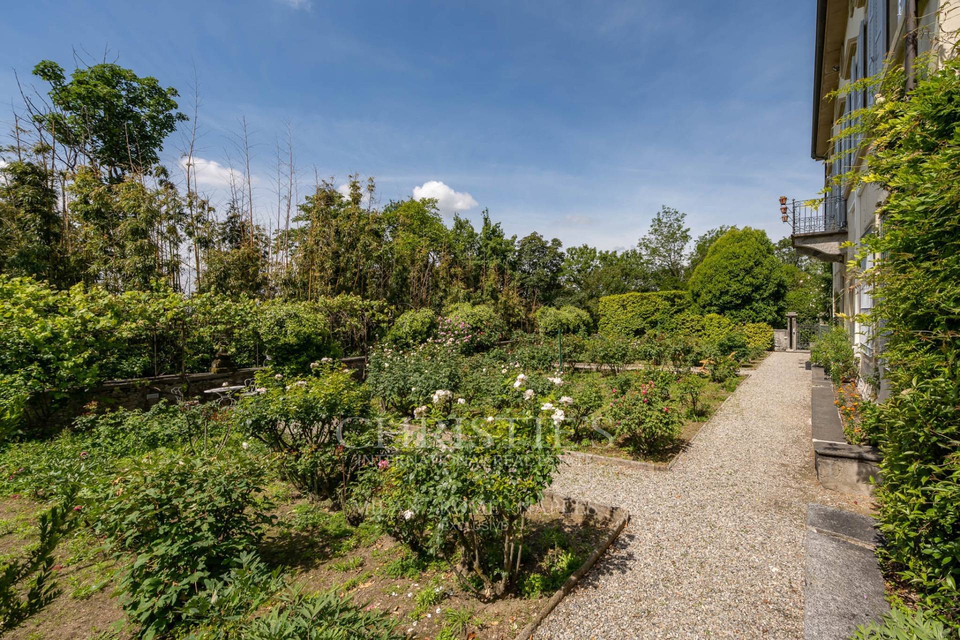 picture of Exceptional Seventeenth-century Villa With Private Park Near Lake Como