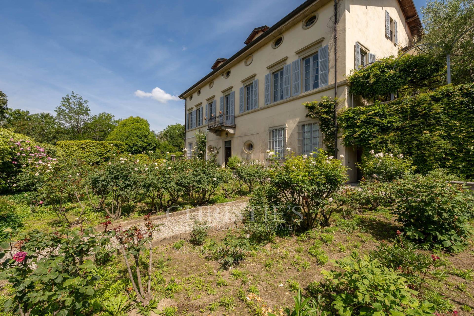 picture of Exceptional Seventeenth-century Villa With Private Park Near Lake Como