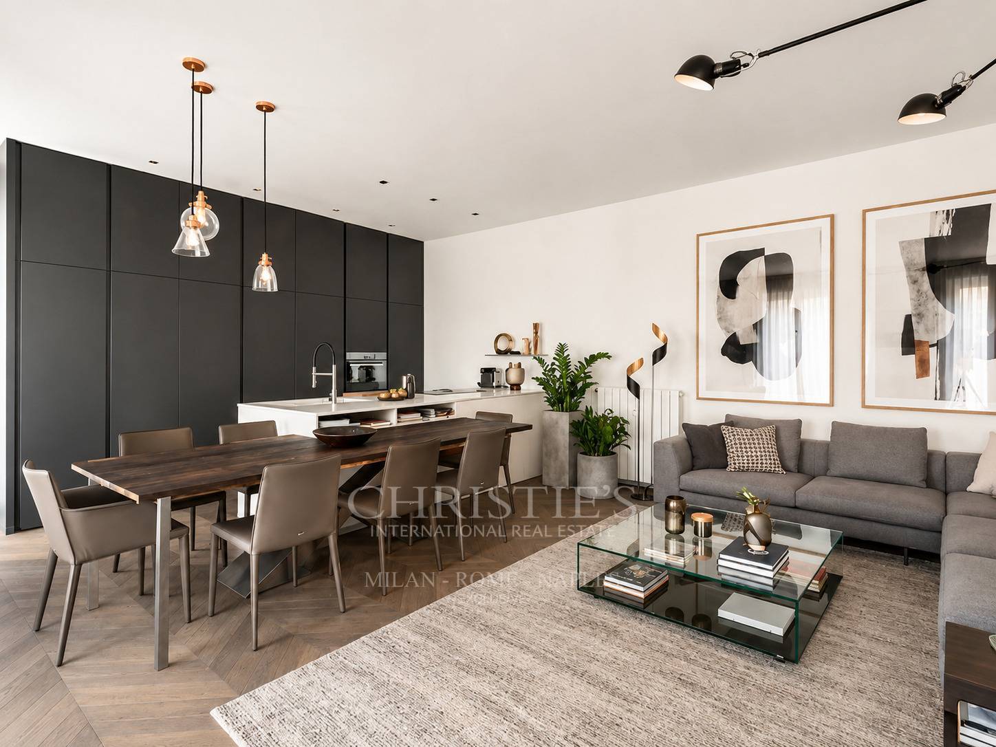 picture of Elegant One-bedroom Apartment In Via Kramer
