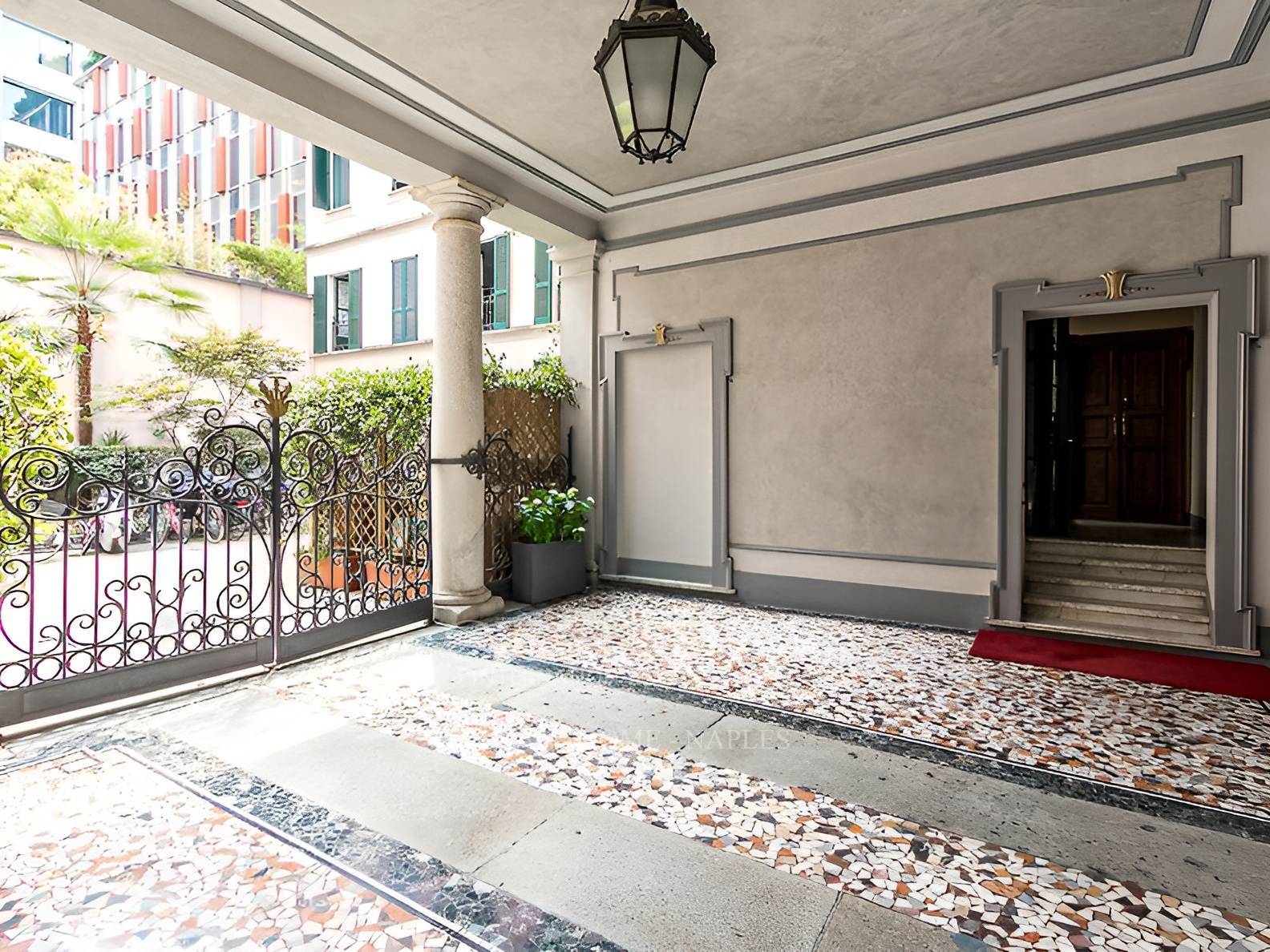 picture of Elegant One-bedroom Apartment In Via Kramer