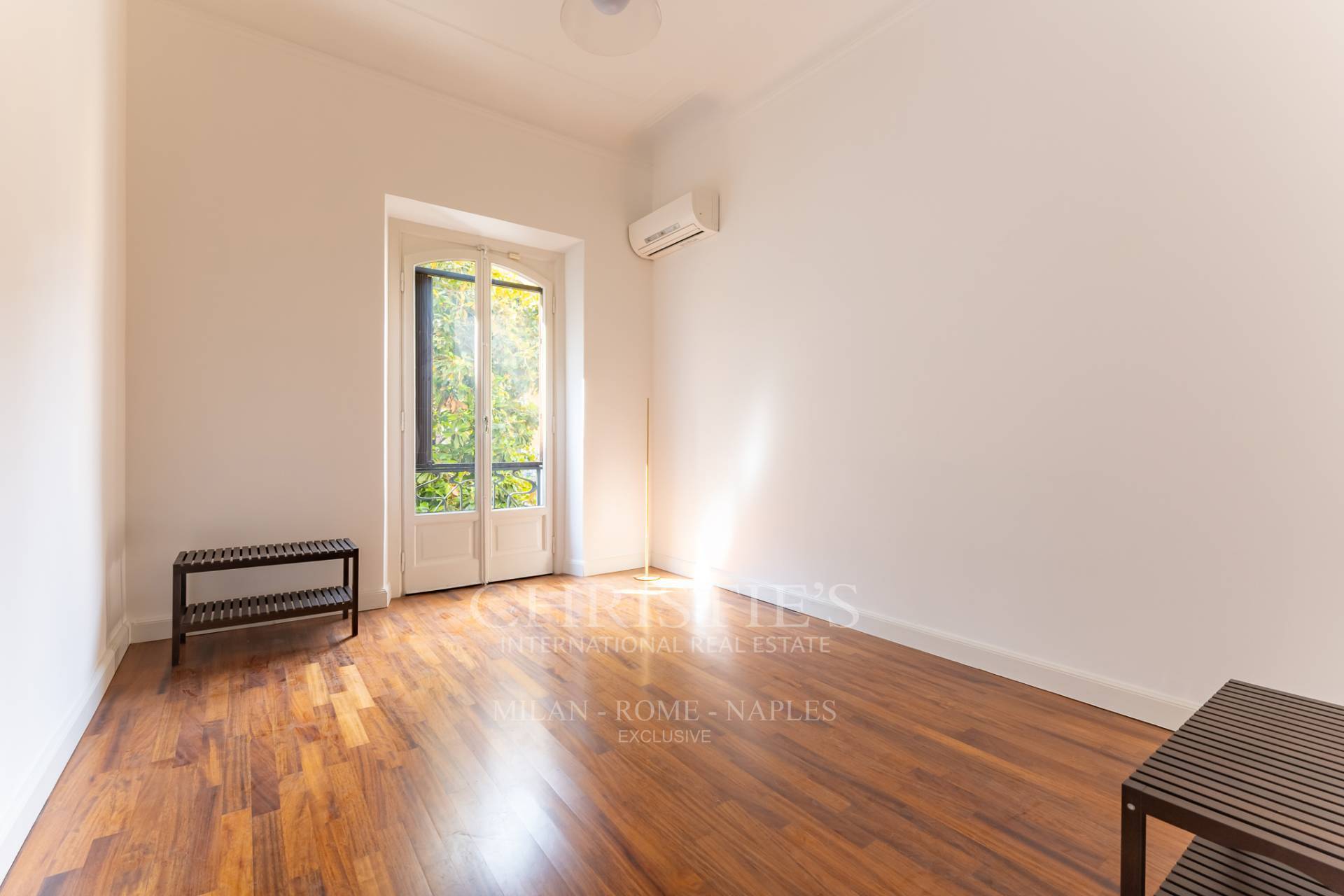 picture of Elegant Full-floor Residence With Exceptional Living Spaces