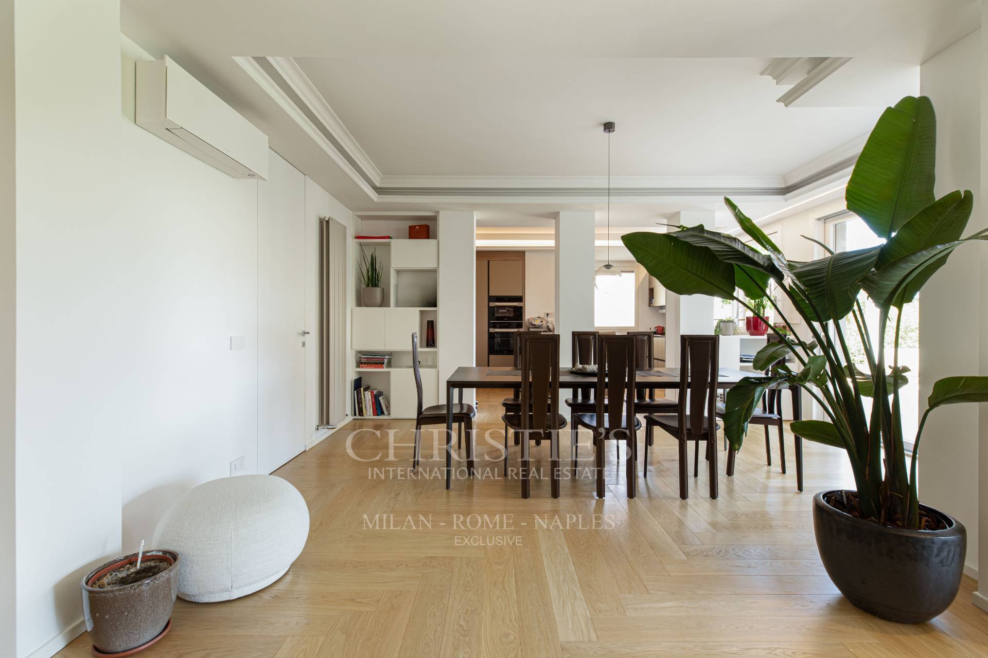 picture of Elegant And Exclusive Apartment