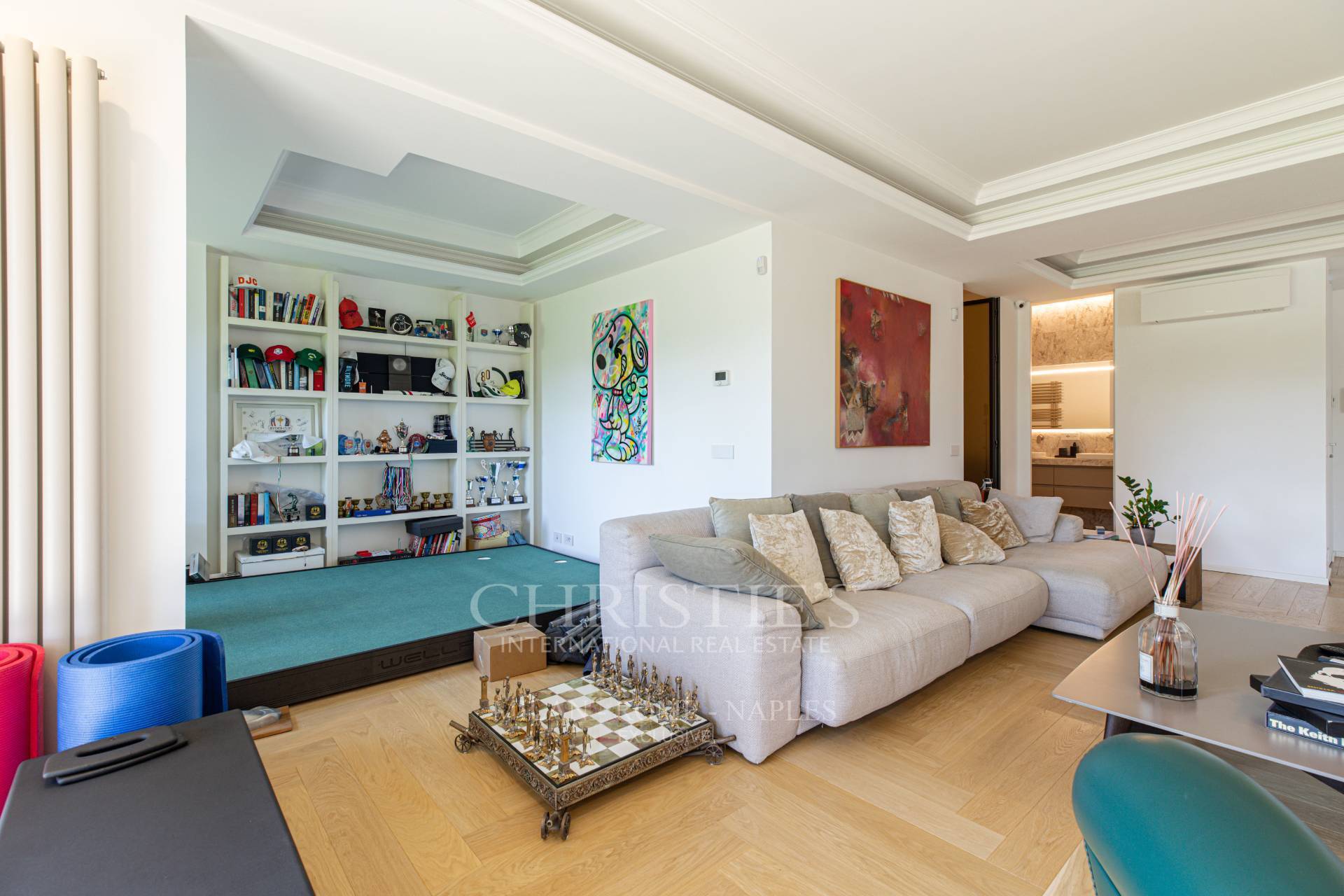 picture of Elegant And Exclusive Apartment